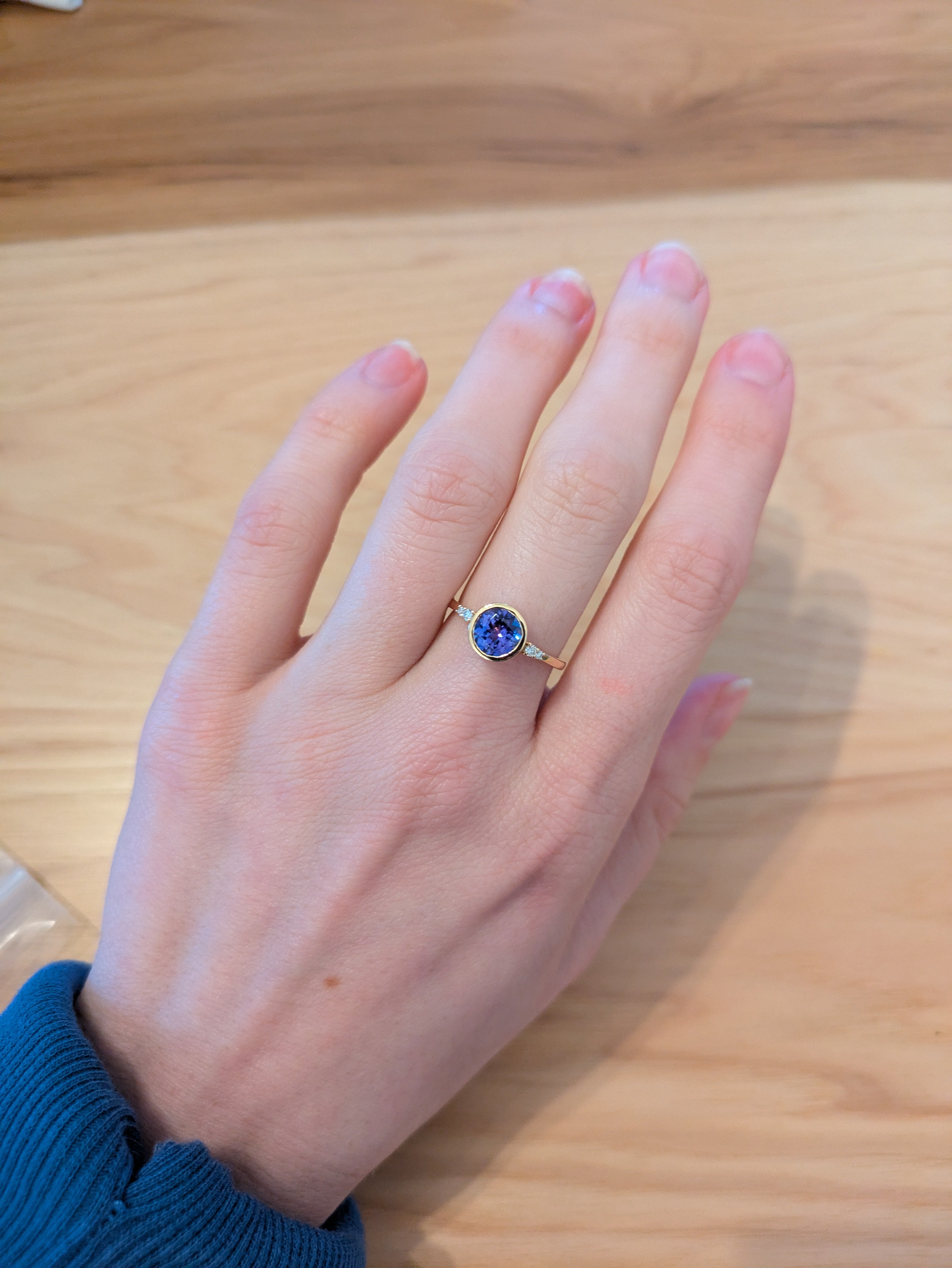Nivya 14K Yellow Gold 1.24cts AAA Tanzanite Diamond Ring | Round 7mm