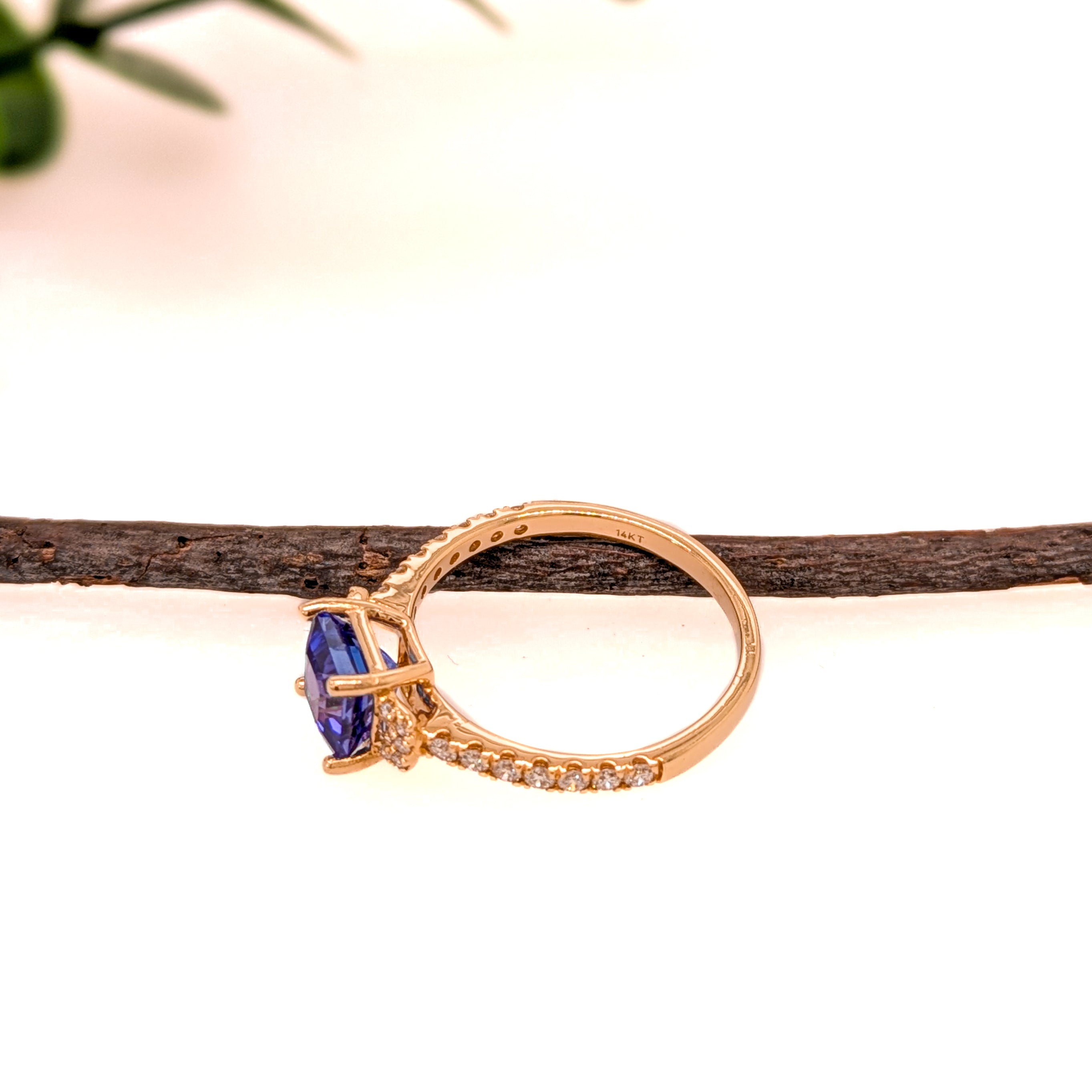 zanira 14k yellow gold 1.43cts tanzanite diamond ring | emerald cut 6mm