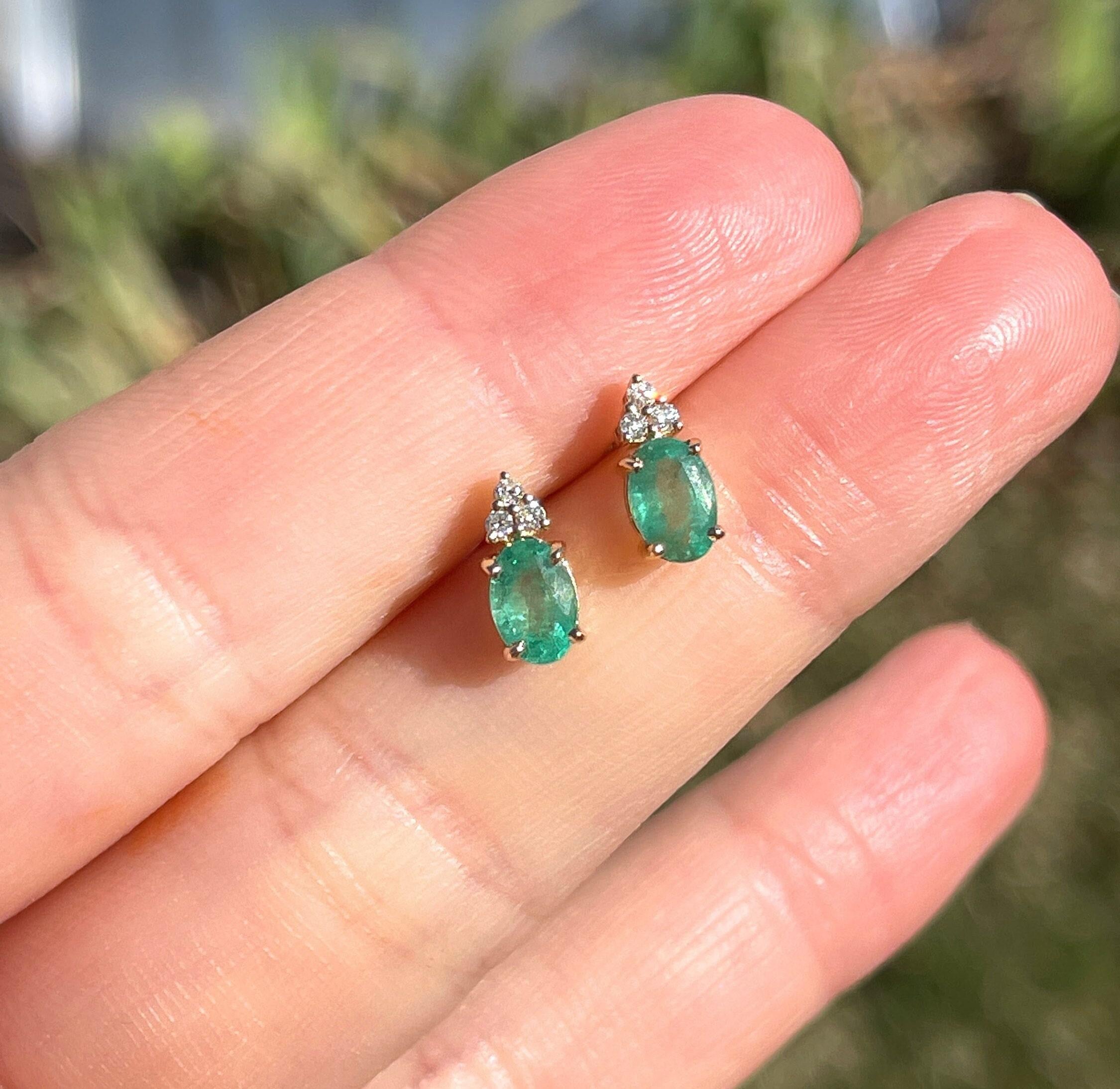 Emerald Stud Earrings w Earth Mined Diamonds in Solid 14K Gold | Oval 7x5mm