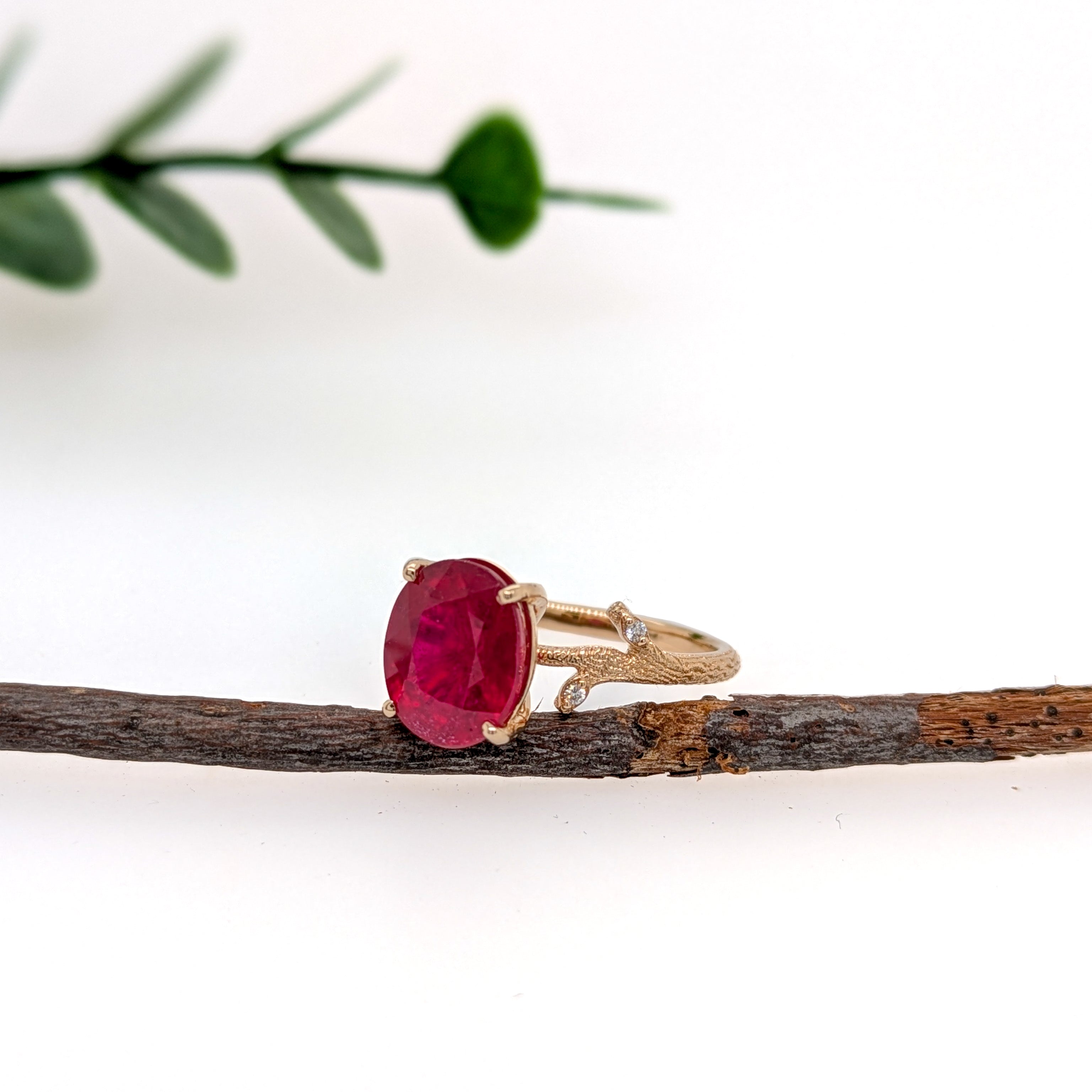 Sunlight 14K Yellow gold 3.9cts Madagascar Ruby Diamond Ring | Oval 10x8mm
