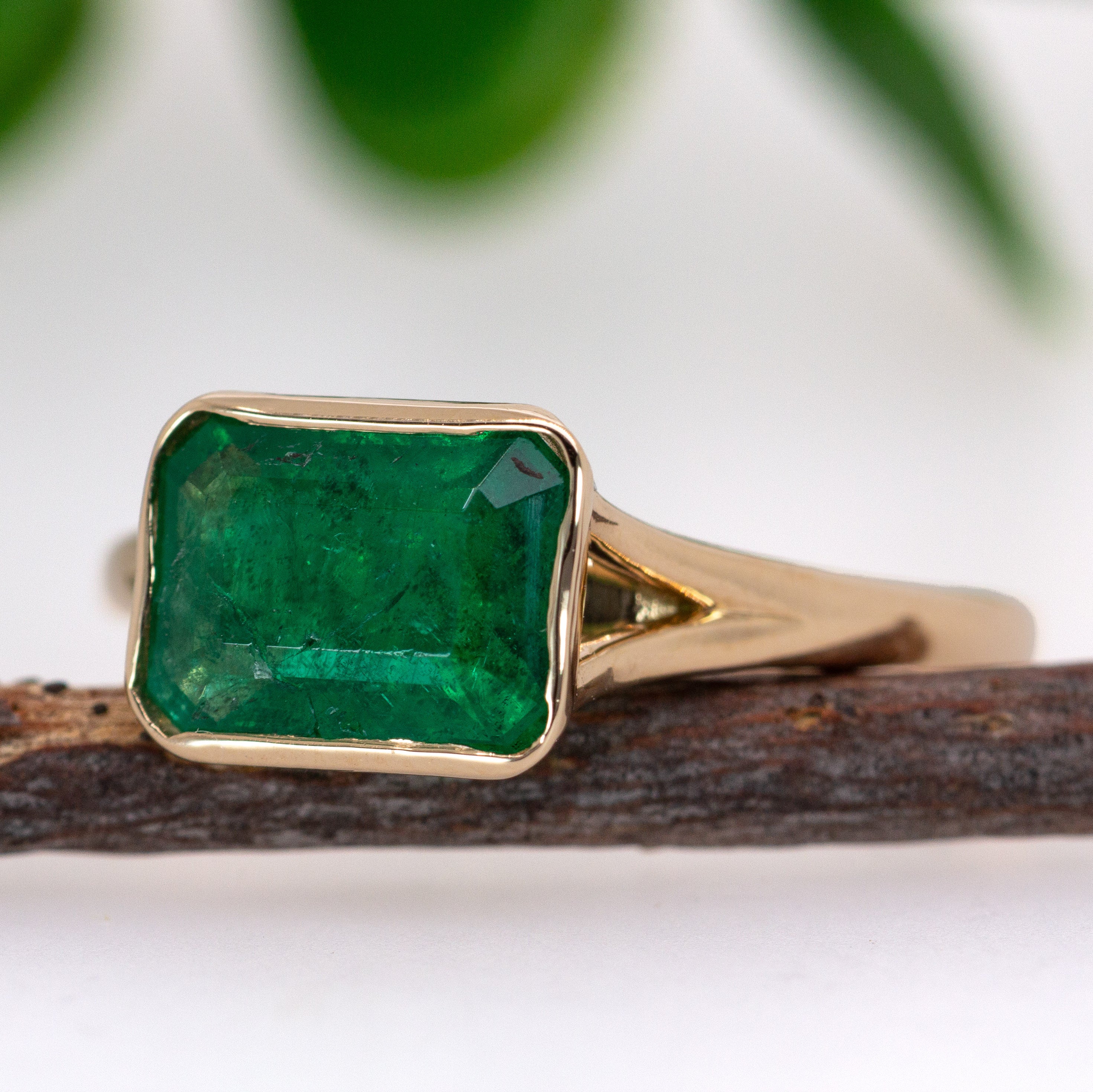 Asra 14K Yellow Gold 1.63cts Zambian Emerald Ring | Emerald Cut 8.5X6.2mm