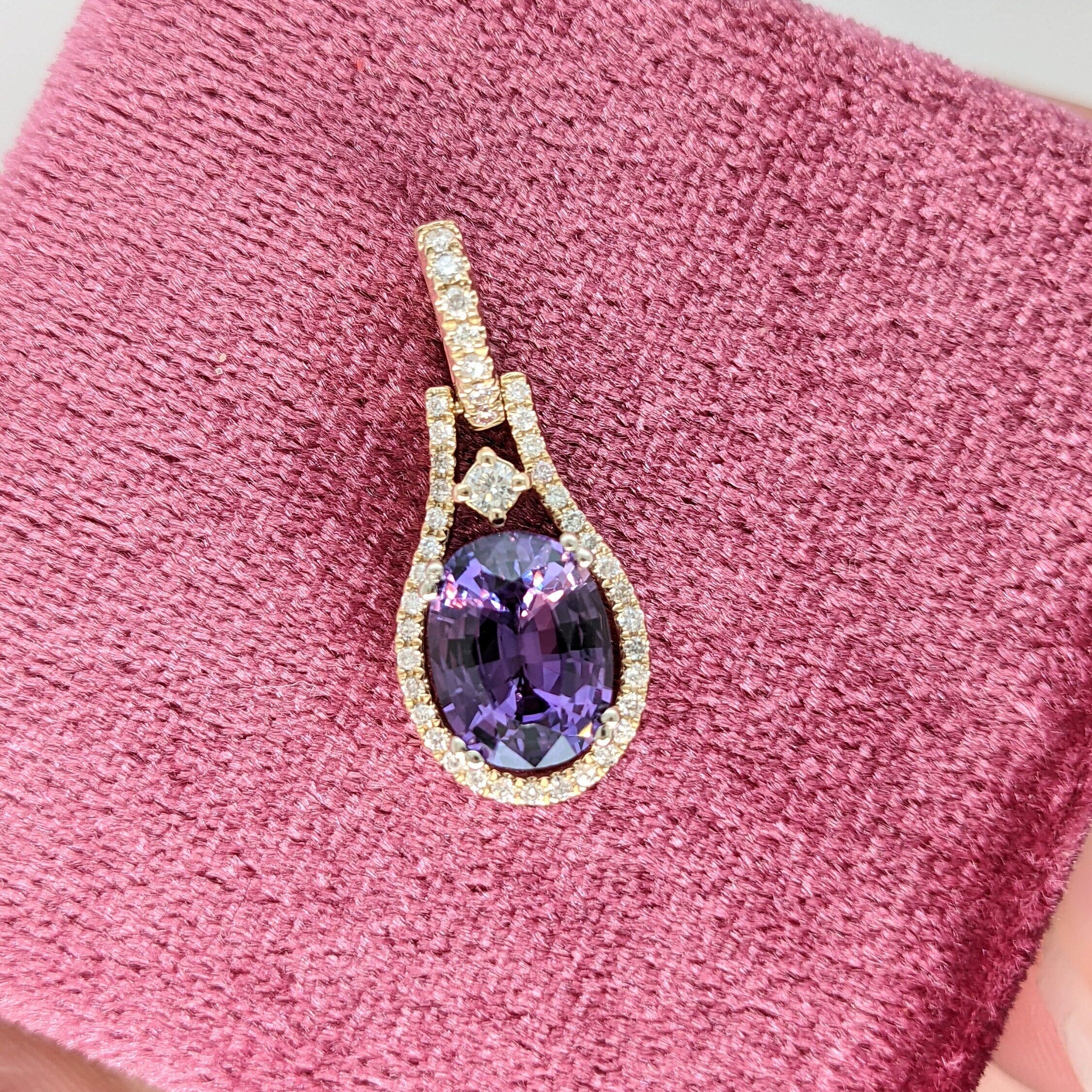 Pendants-Delicate Necklace Pendant Setting in 14K Gold with Diamond Halo | Oval Shape Semi Mount | 7x5mm 8x6mm 9x7mm | Push Present | Custom Jewelry - NNJGemstones