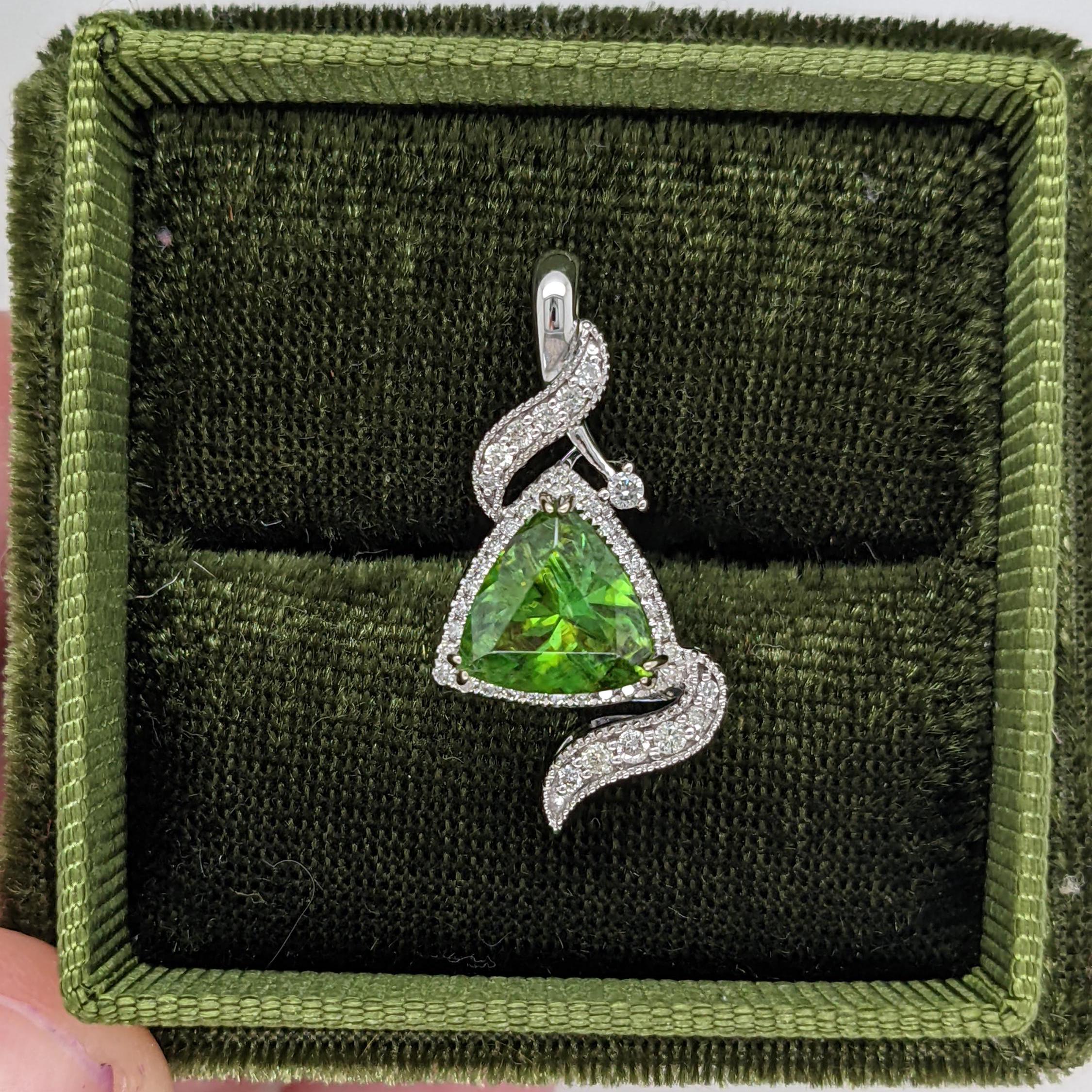 Pendants-Twisting Asymmetrical Pendant Setting W Natural Diamond Accents & Milgrain Details in 14K Solid Gold | Trillion 8mm 9mm 12mm | Customizable - NNJGemstones