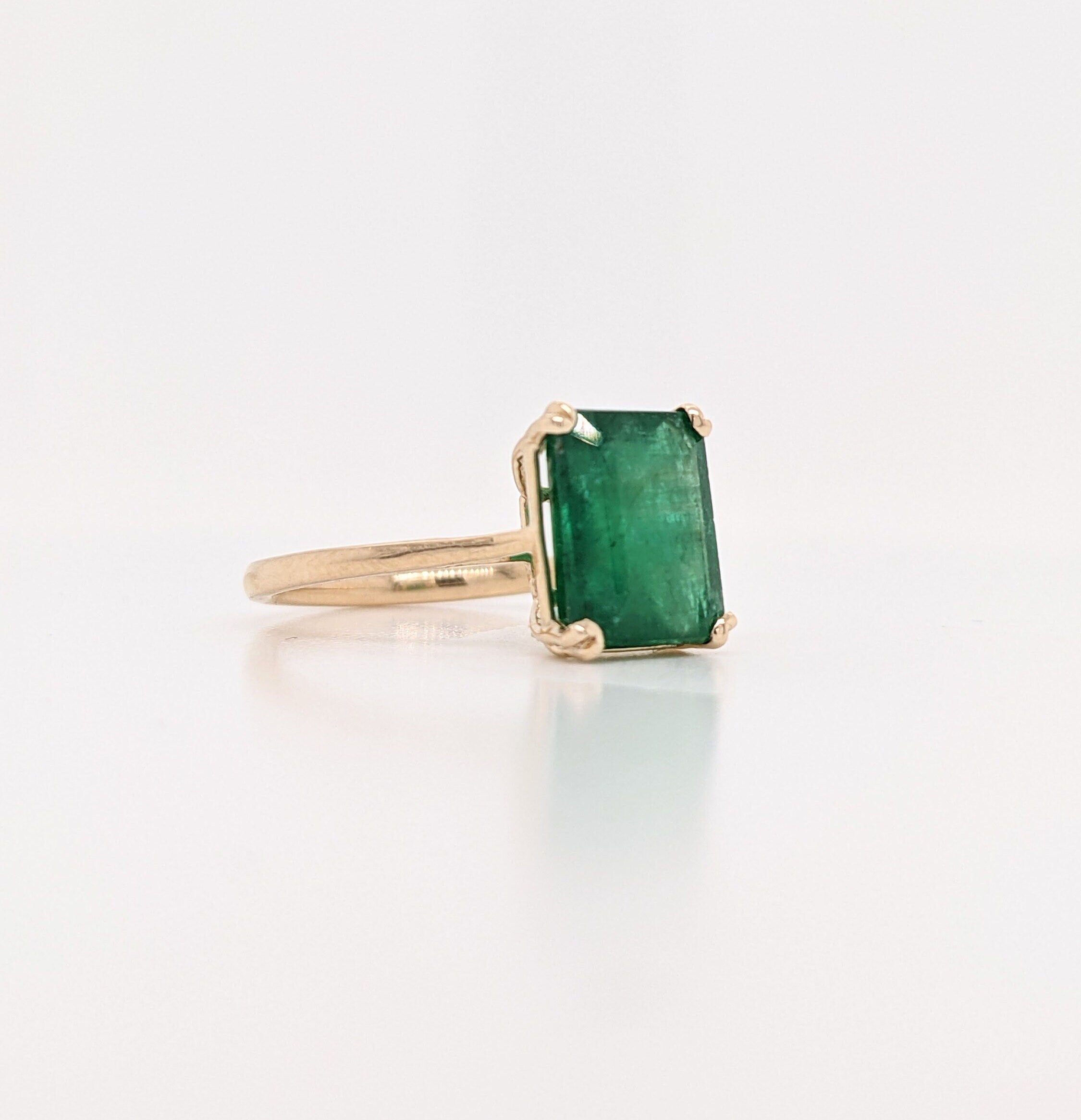 Emerald Cut or Radiant Cut Solitaire Ring Setting in Solid 14k Gold | 6x4 7x5 8x6 9x7 10x8 11x9 12x10 13x11 14x10 16x12 18x13 20x15 | Custom