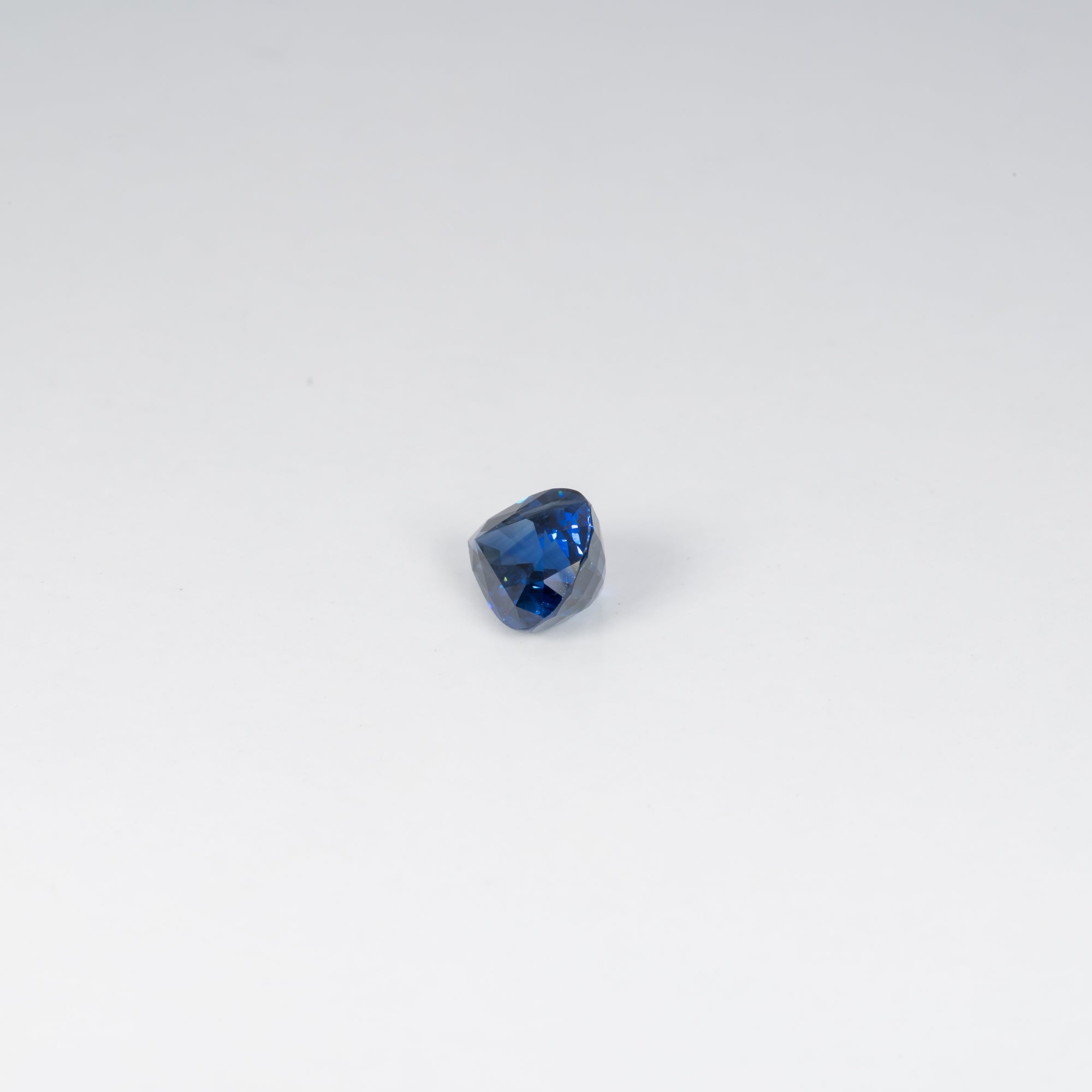 1.33 carat natural blue sapphire pear 7.6x5.9mm loose gemstone – view 3