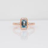 1.2Ct Aquamarine Ring with Earth Mined Diamond Accents: Solid 14K Gold, 7x5mm