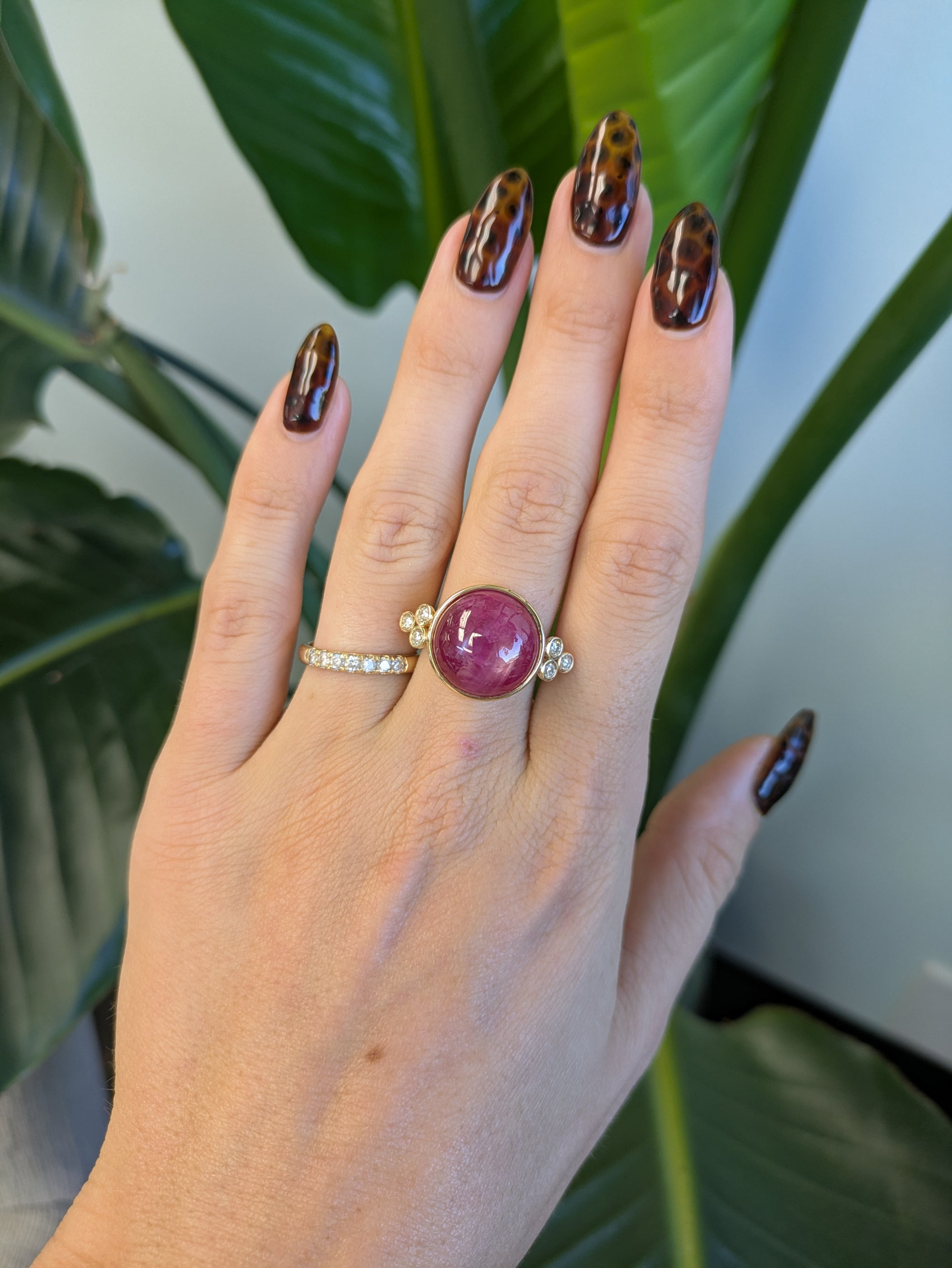 14K yellow gold star ruby ring