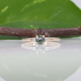 14K yellow gold alexandrite ring