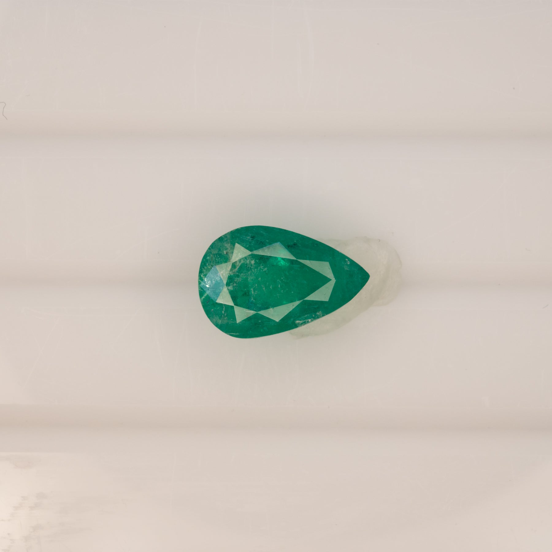 2.27ct colombian emerald pear 11.3x7.5mm loose green gemstone
