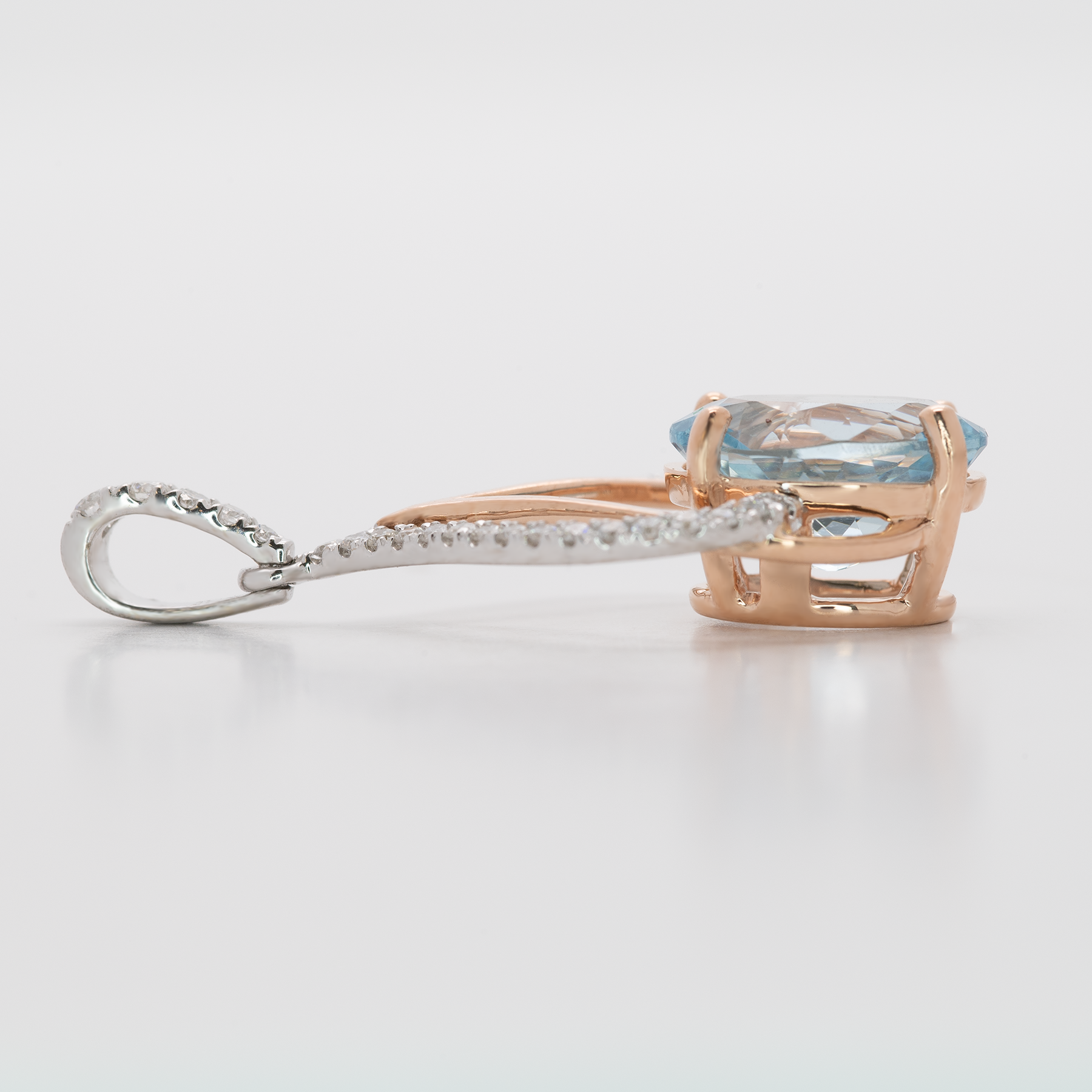 14K white & rose gold aquamarine pendant