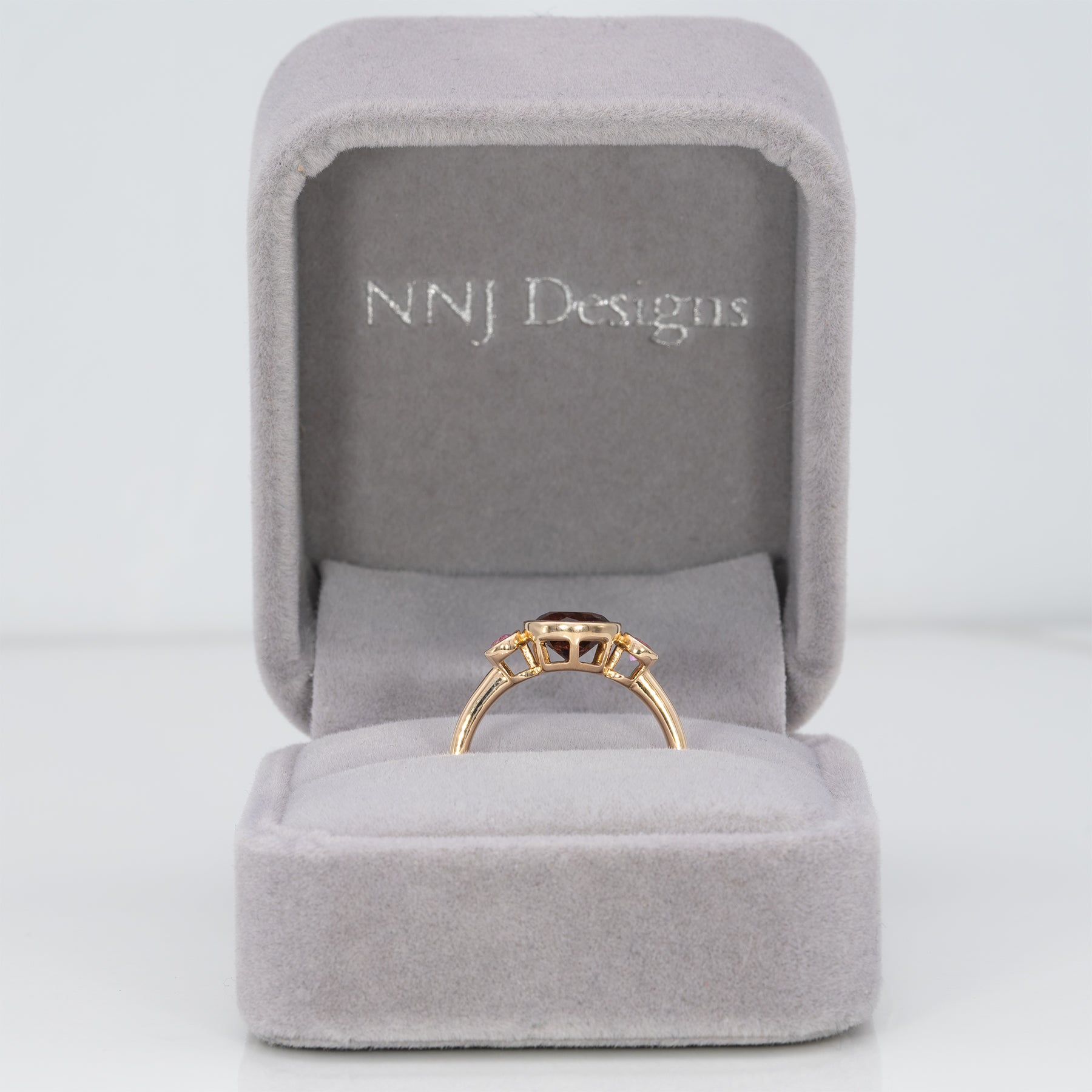 14K yellow gold red spinel ring with pink sapphire accents