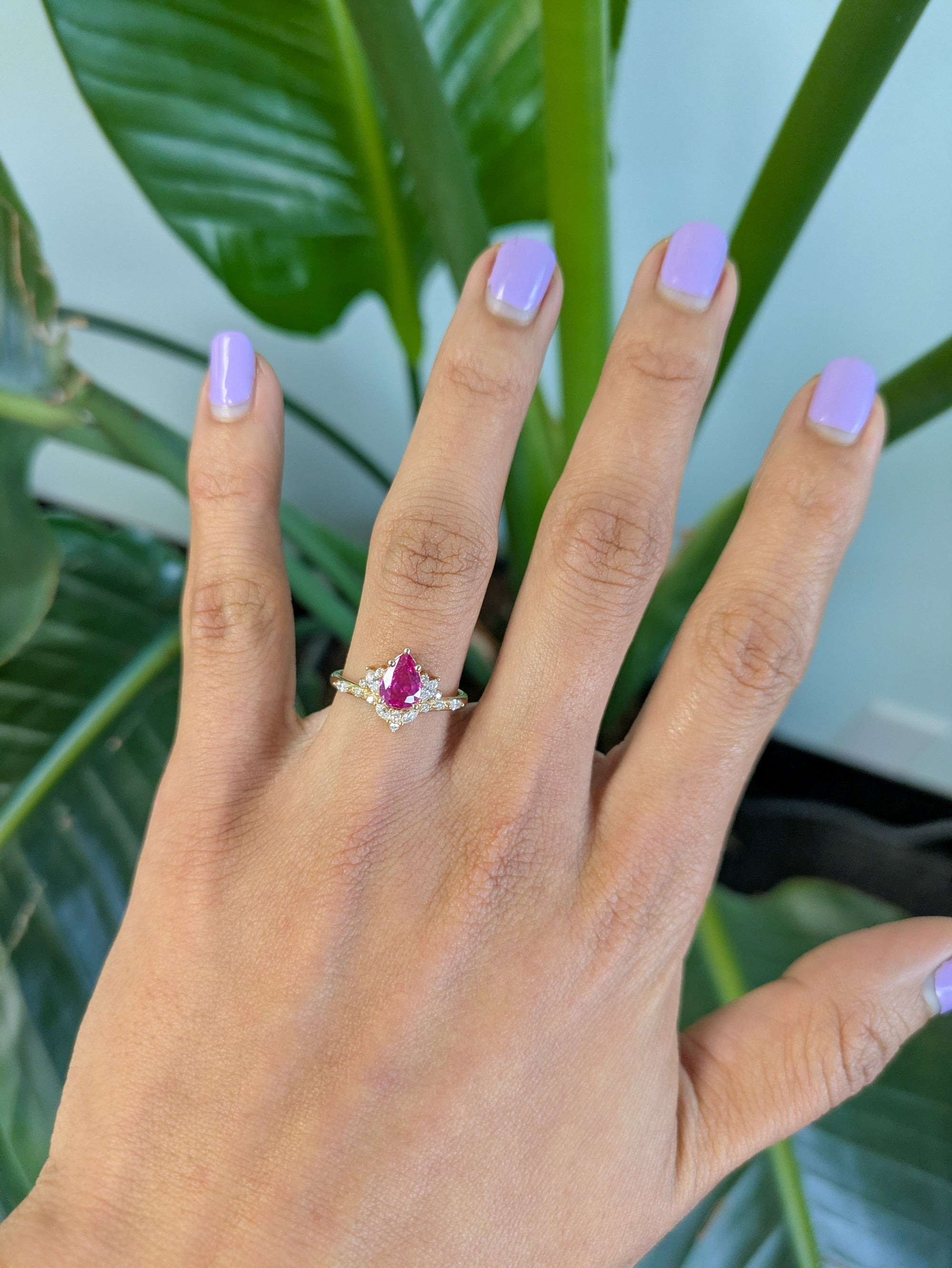 14K yellow gold pink sapphire ring