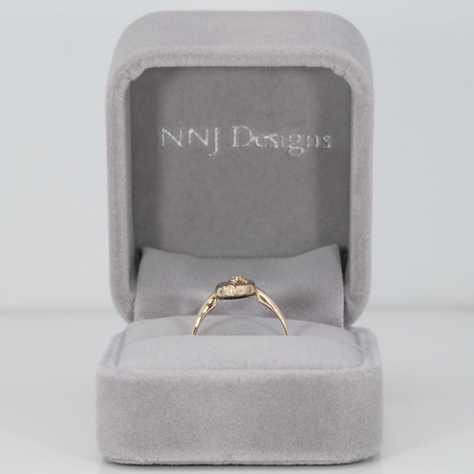 10K yellow gold black onyx ring