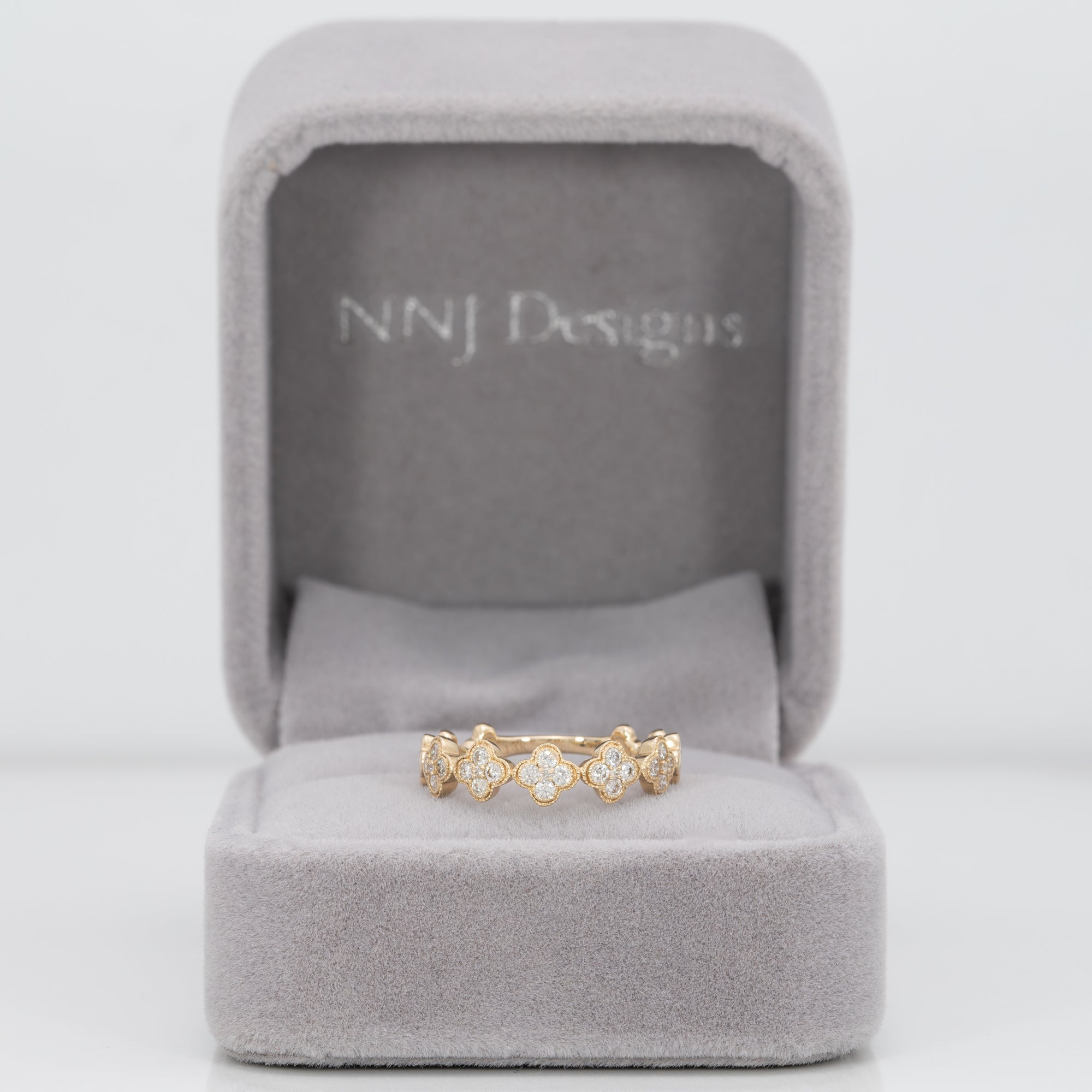 14K yellow gold diamond band