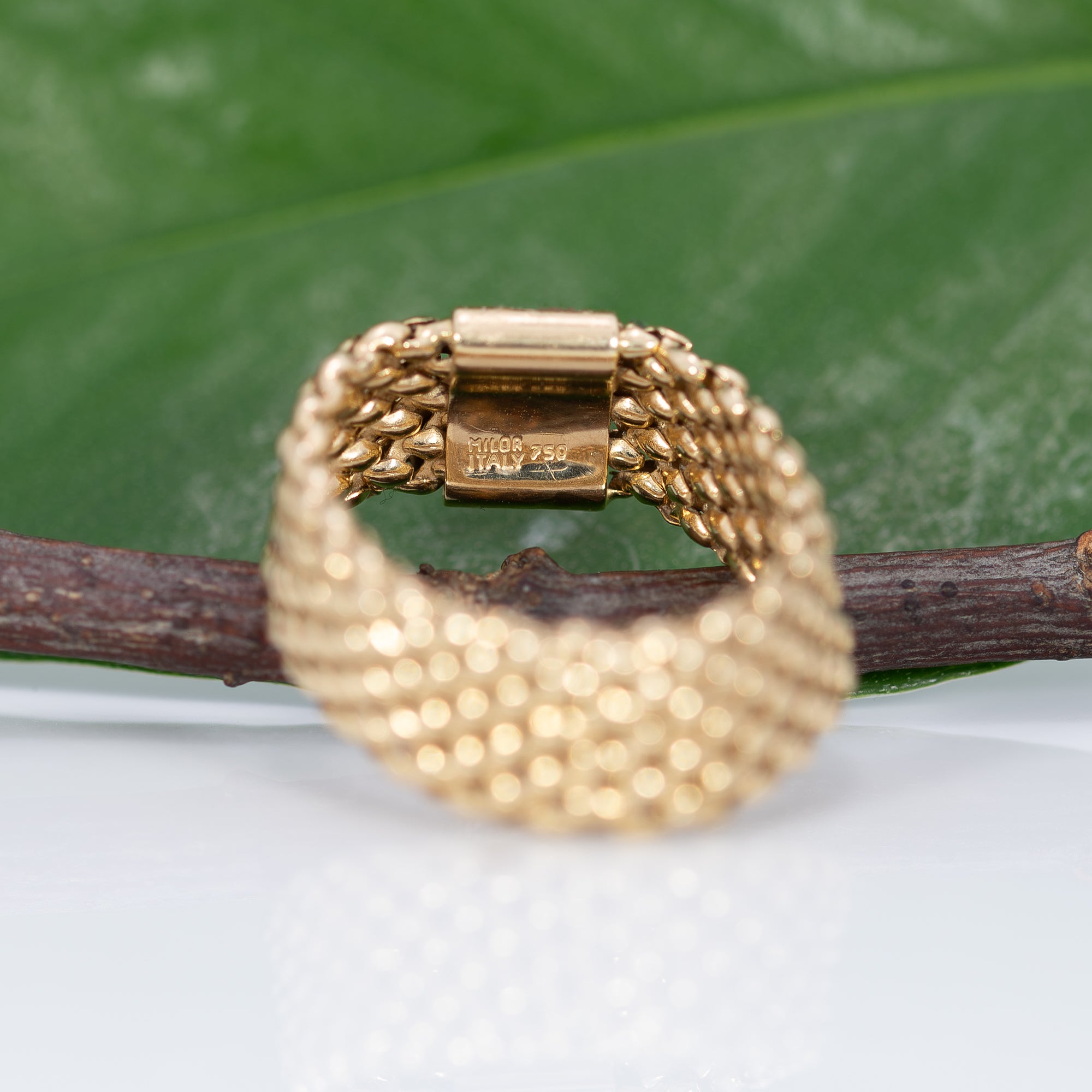 solid 14K yellow gold flex estate band