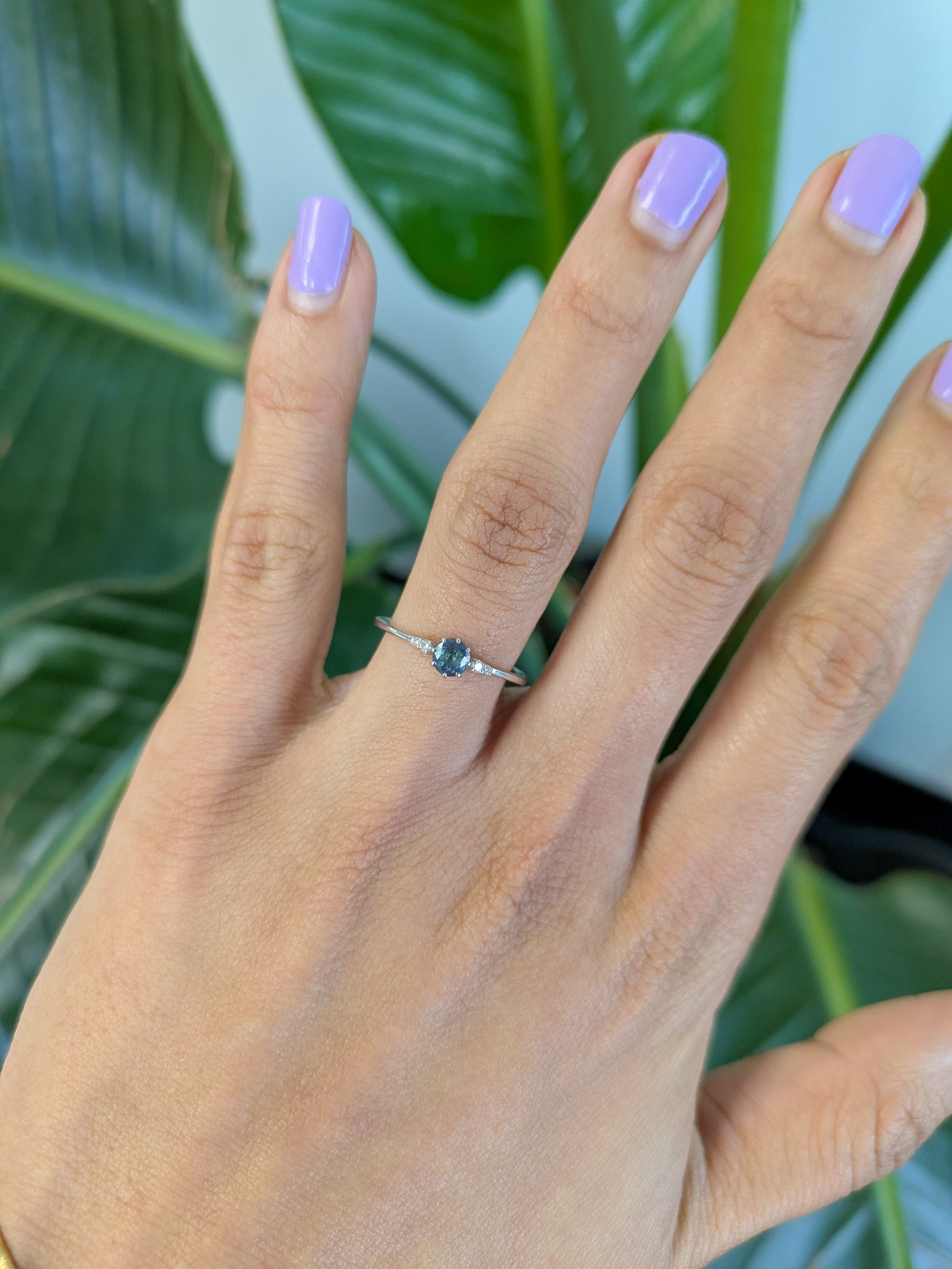 14K white gold alexandrite ring