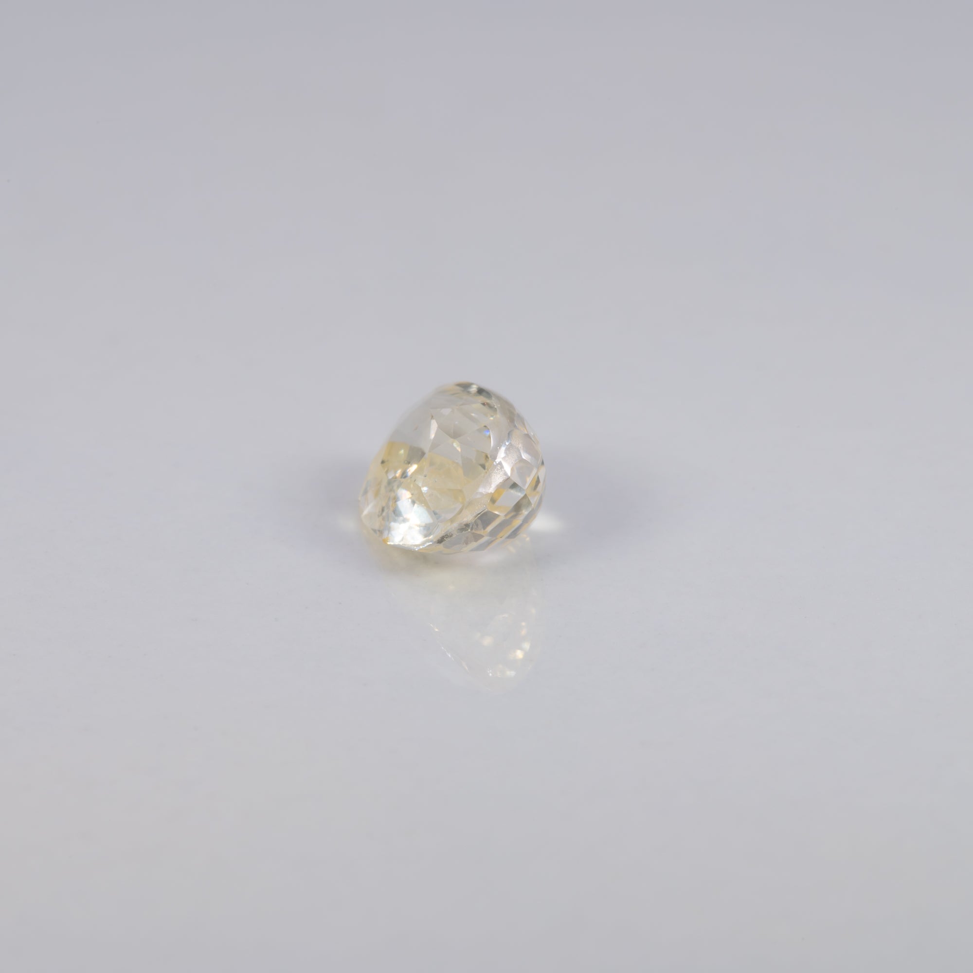 3.05 carat natural canary sapphire oval 9.3x6.6mm loose gemstone – view 4