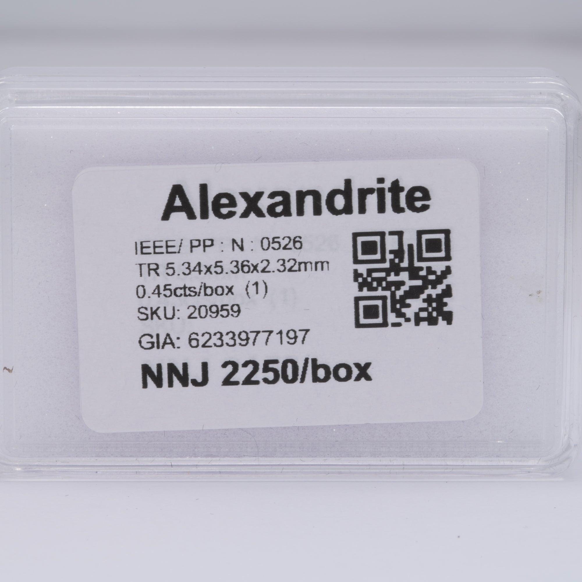 0.45 carat natural color-change alexandrite trillion, 5.34x5.36mm untreated loose gemstone – view 6