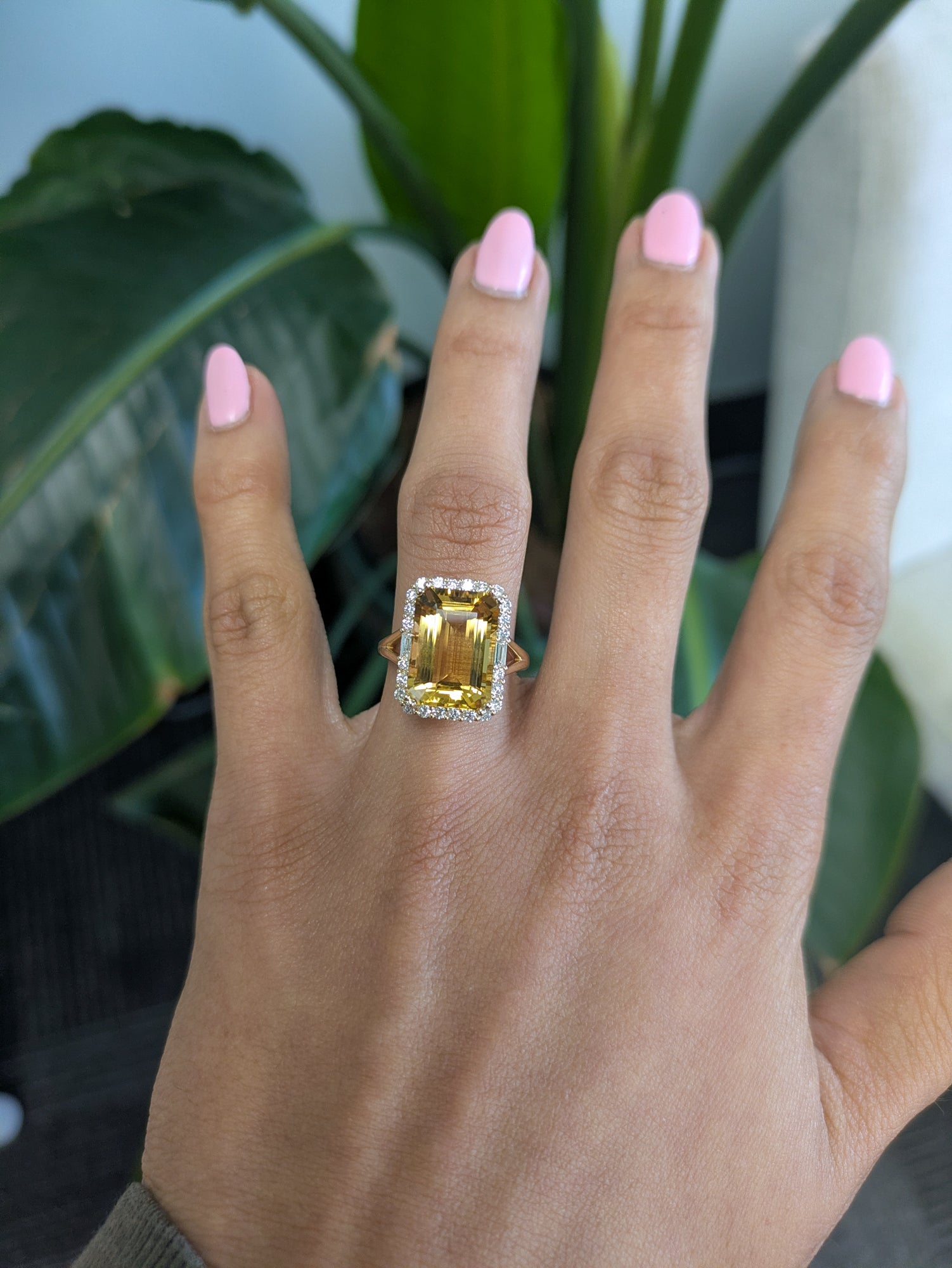 14K yellow gold citrine ring