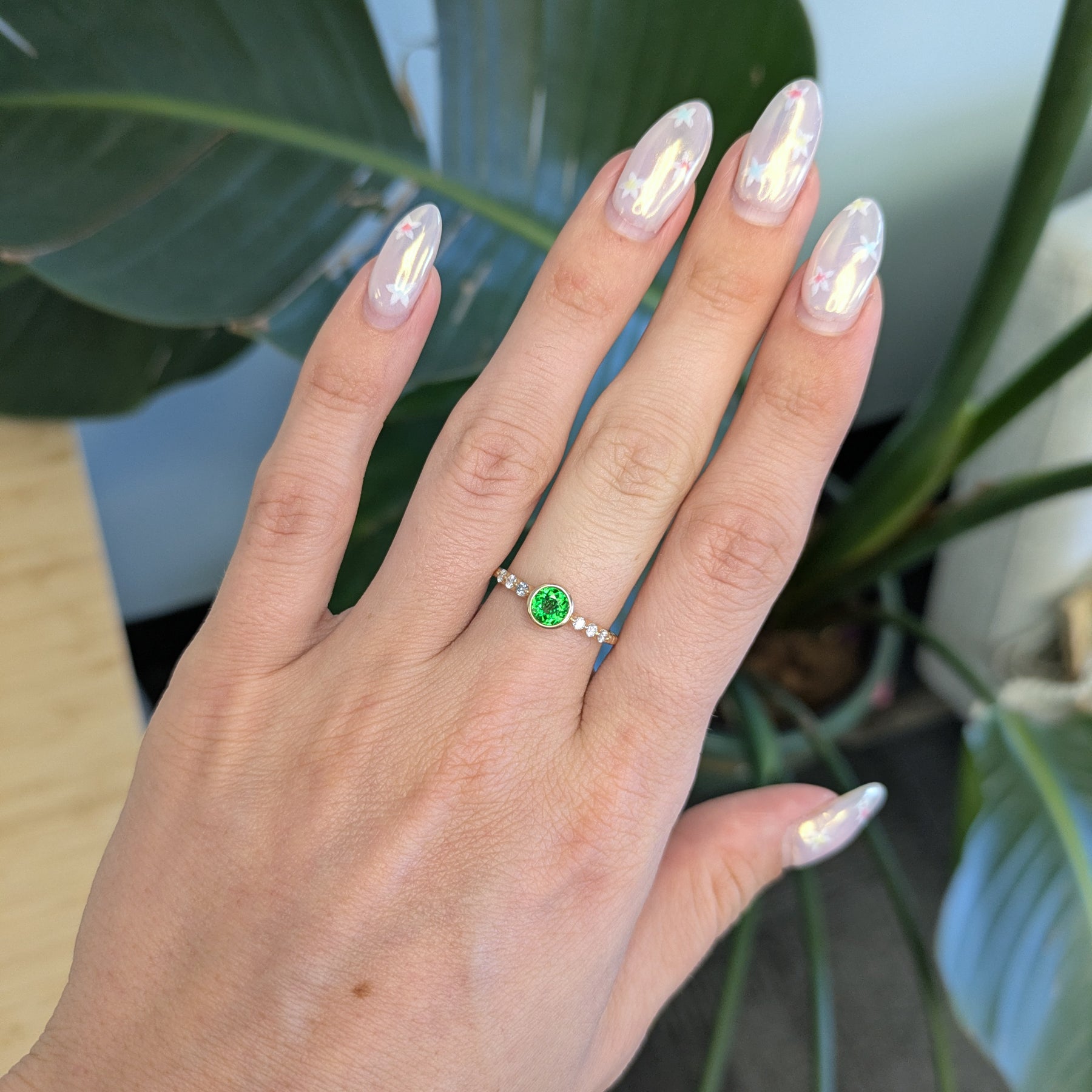 14K yellow gold tsavorite garnet round ring with diamond accents