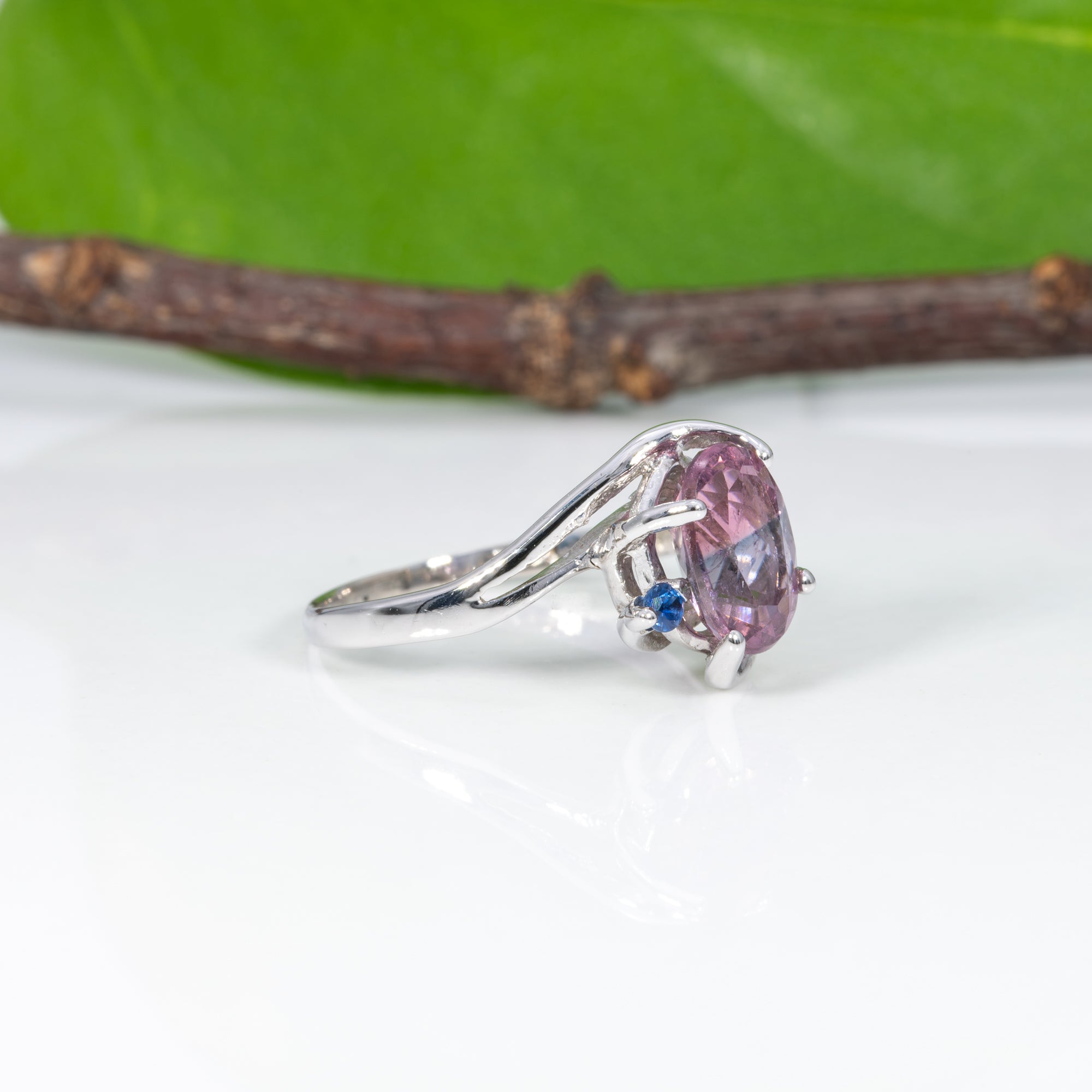 14K white gold bi-color tourmaline ring