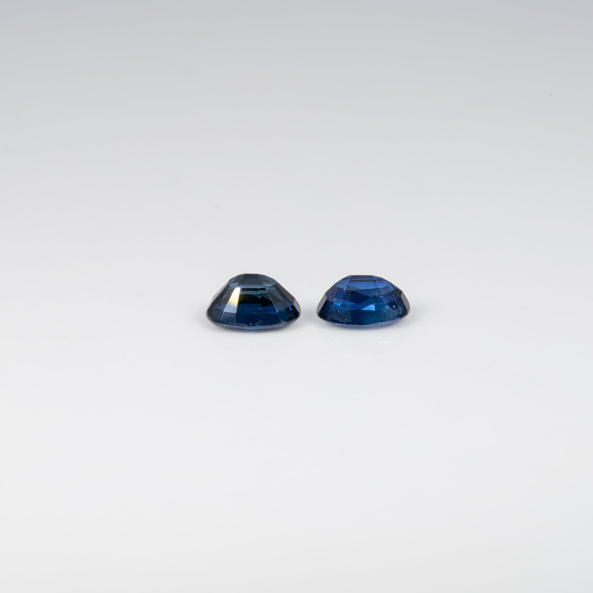 0.78 carat natural blue sapphire oval 6x4.6mm loose gemstone – view 4
