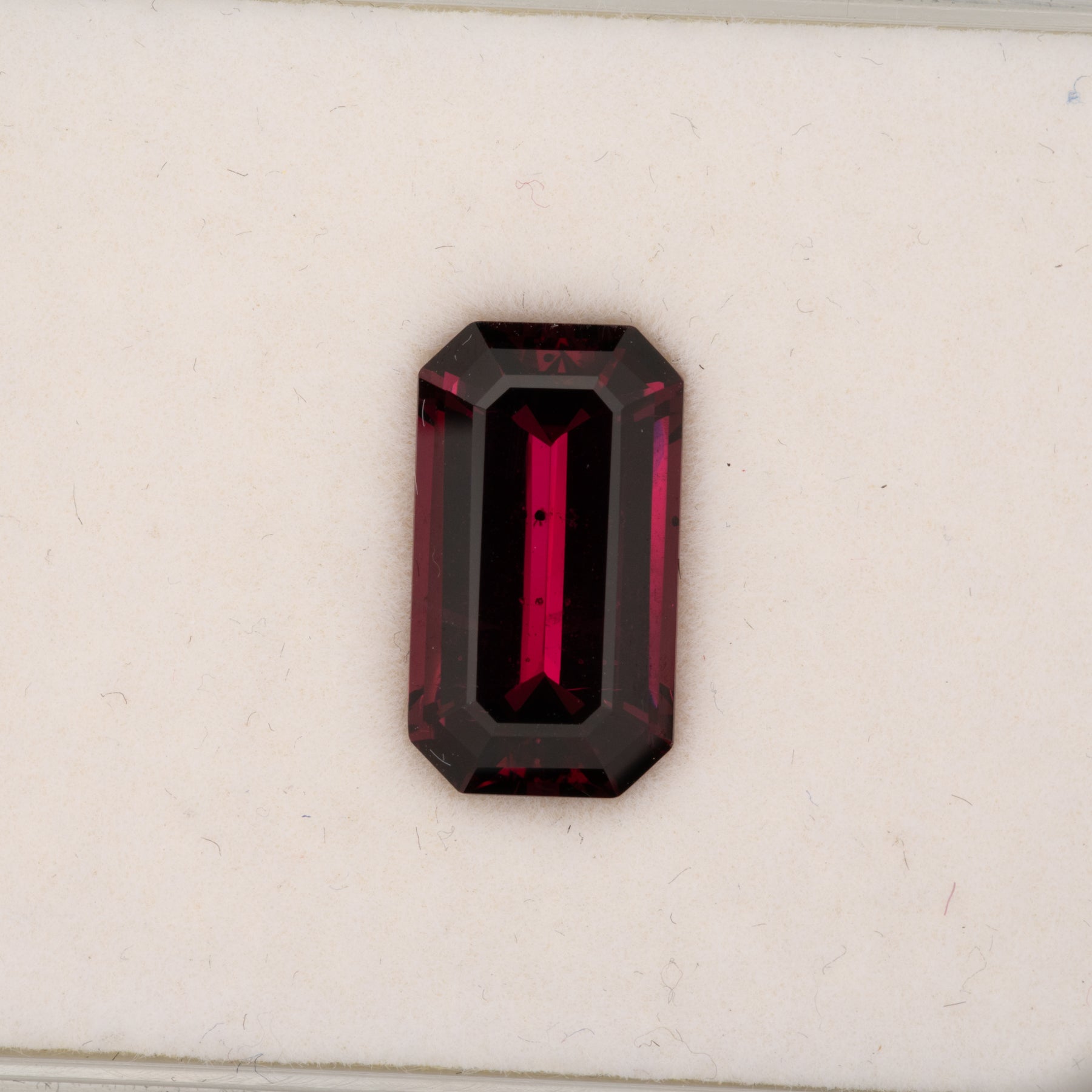 7.97ct Raspberry Garnet emerald cut 15x8.5mm loose red gemstone