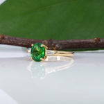 18K yellow gold tsavorite garnet ring