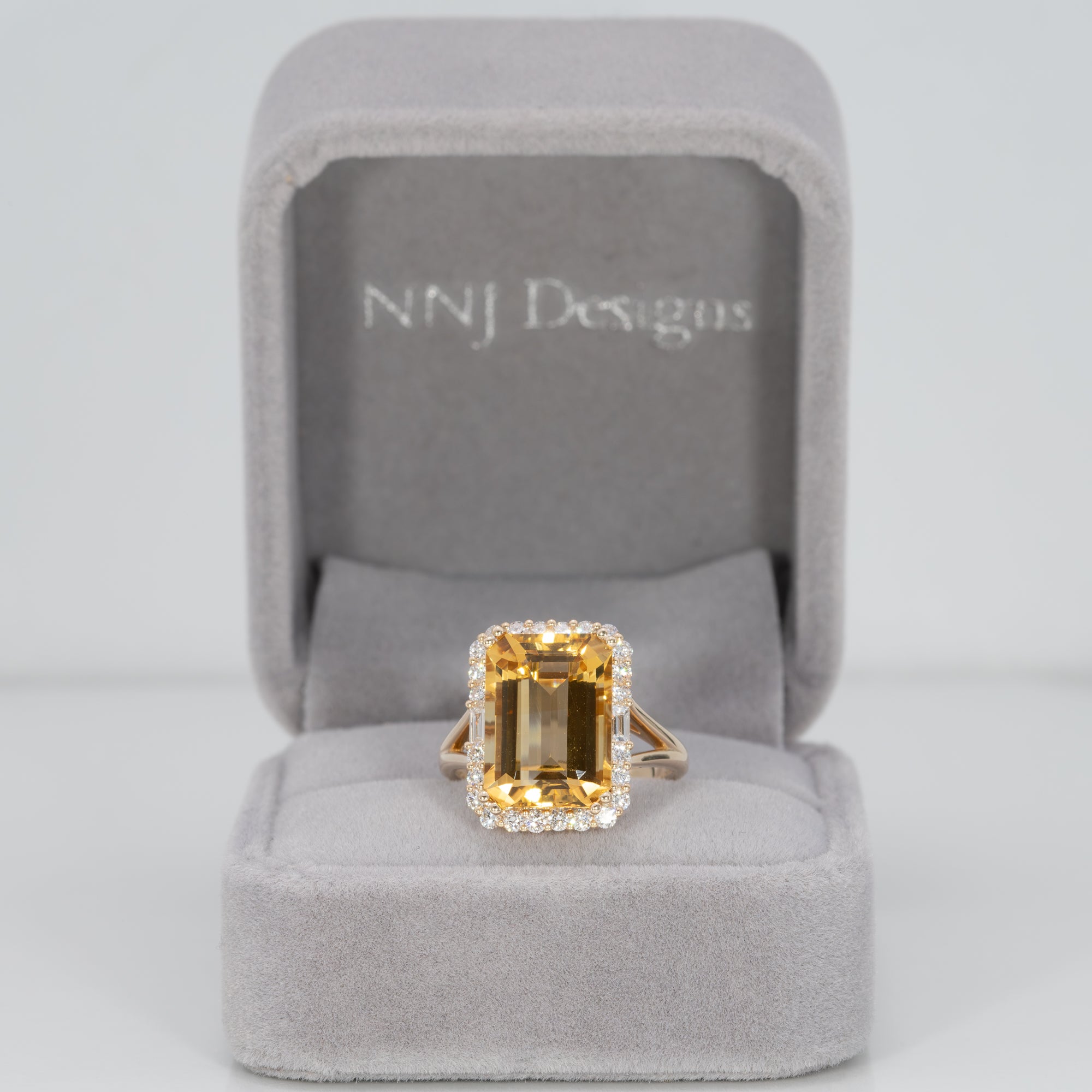 14K yellow gold citrine ring