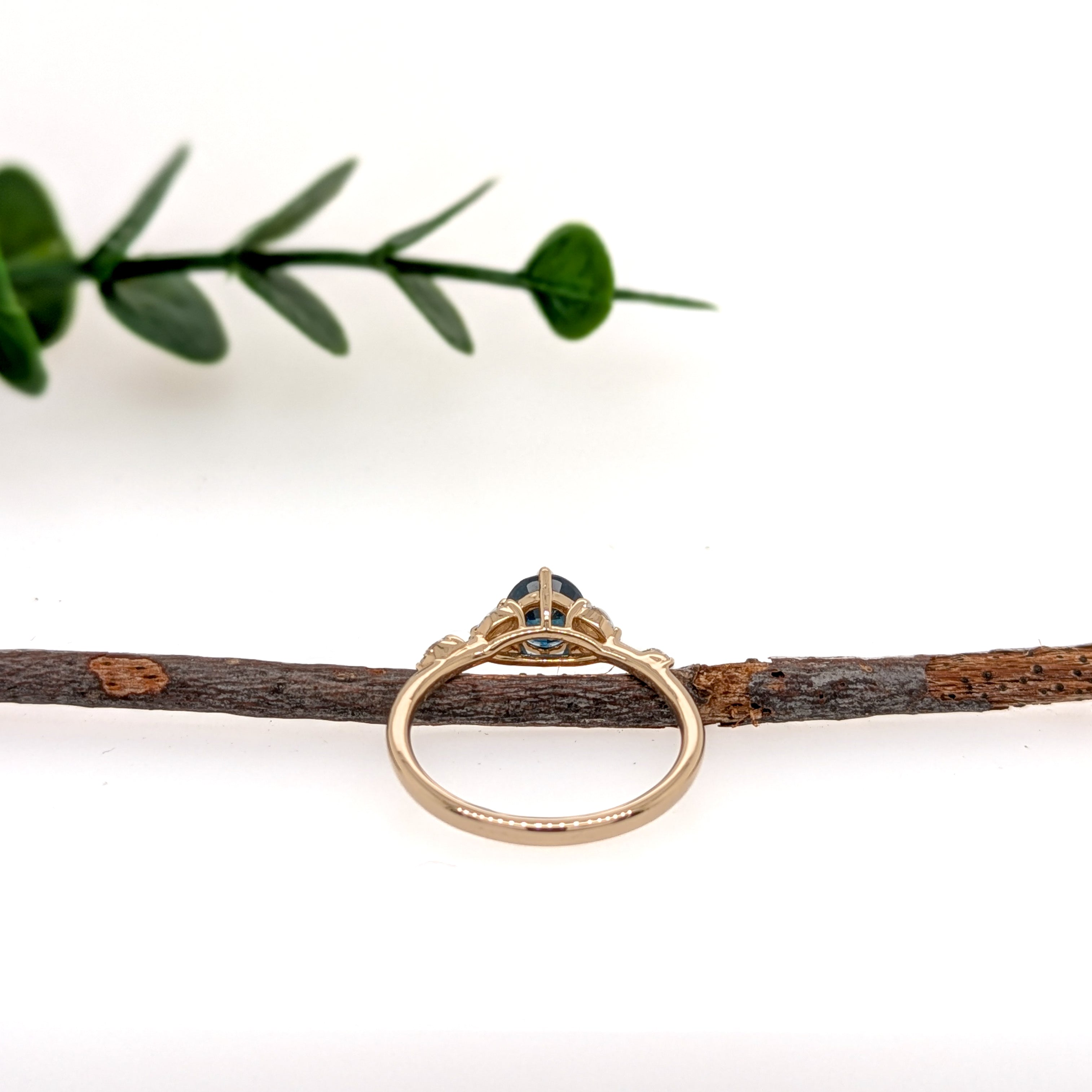 Janu 14K Yellow Gold 1.0cts Ceylon Sapphire Diamond Wedding Ring | Round 5mm