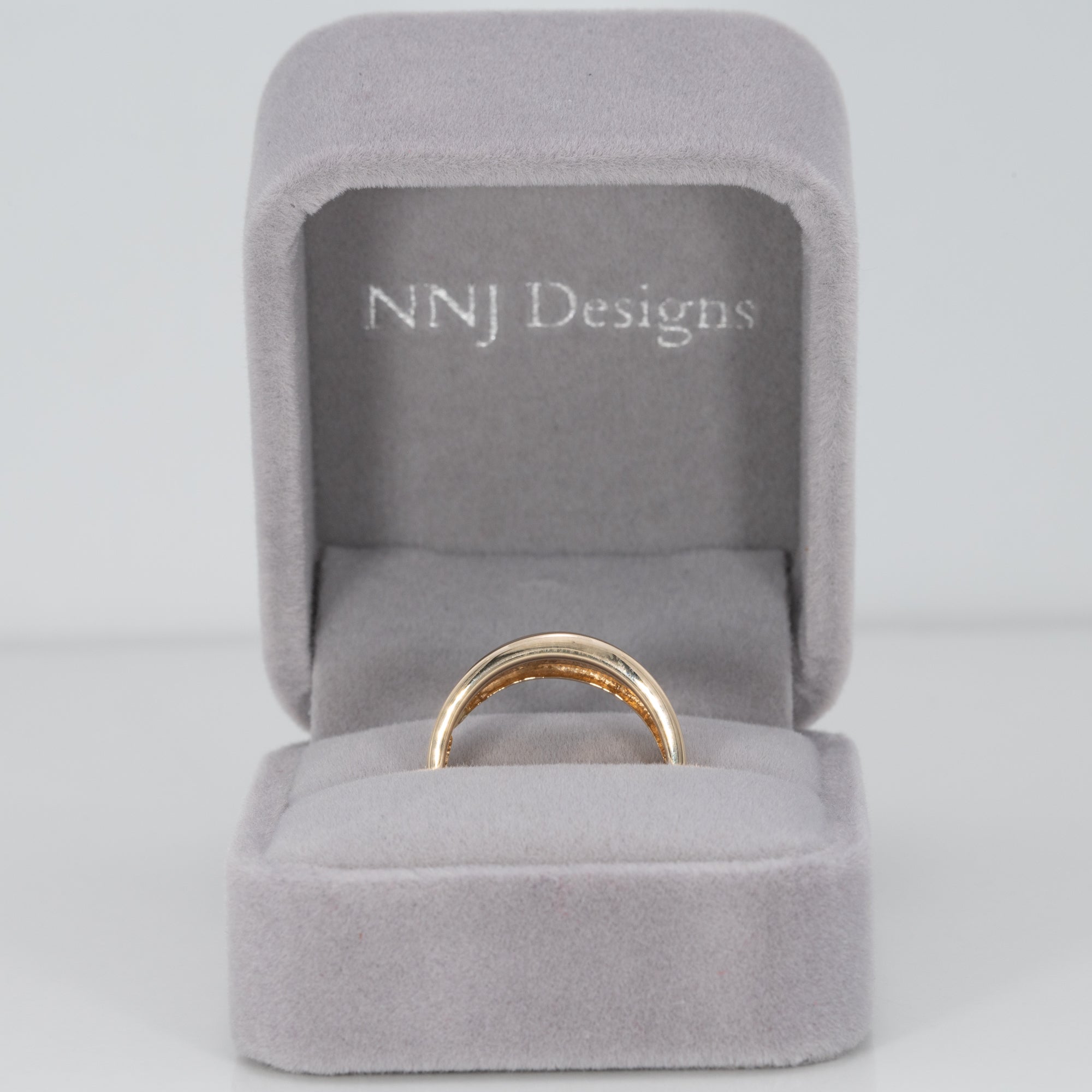 14K yellow gold diamond ring