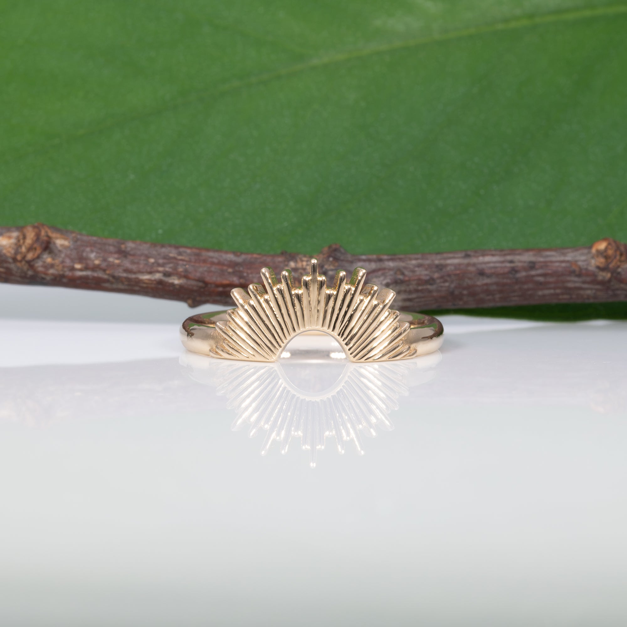 18K yellow gold crown stackable band ring