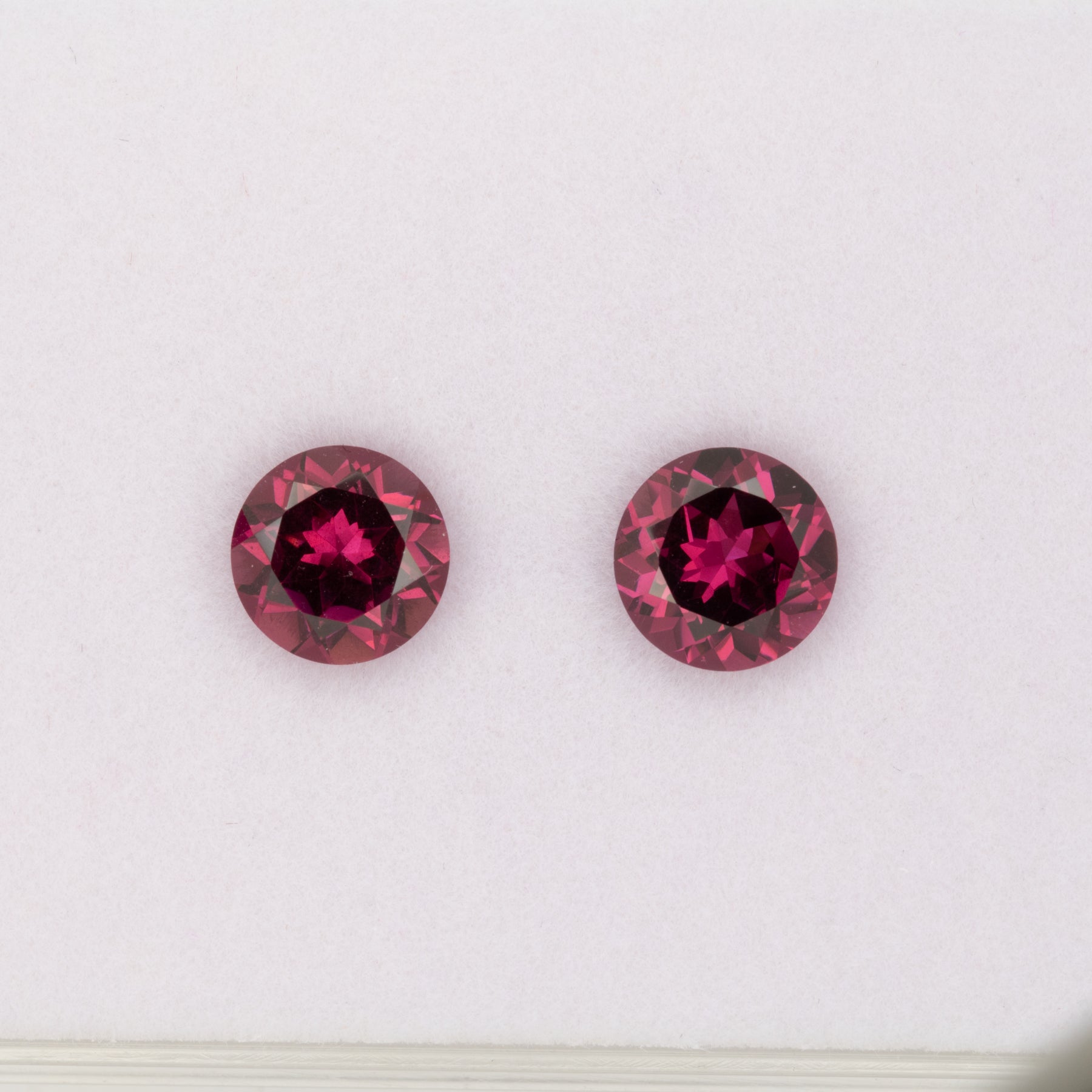 1.60ct Purple Garnet round 7.1mm loose purple gemstone