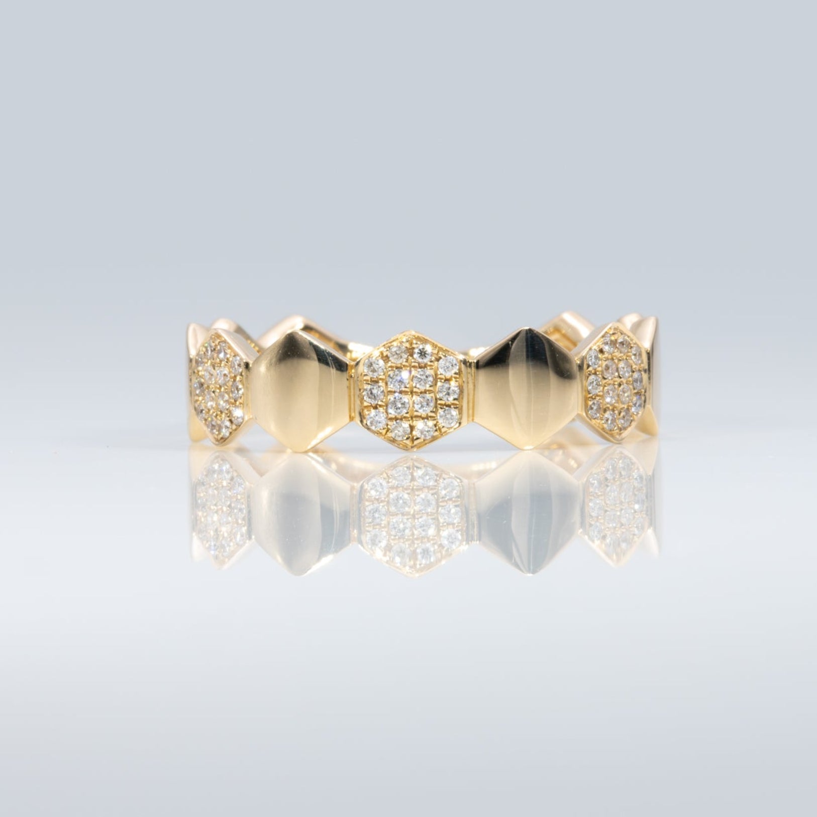 14K yellow gold diamond band