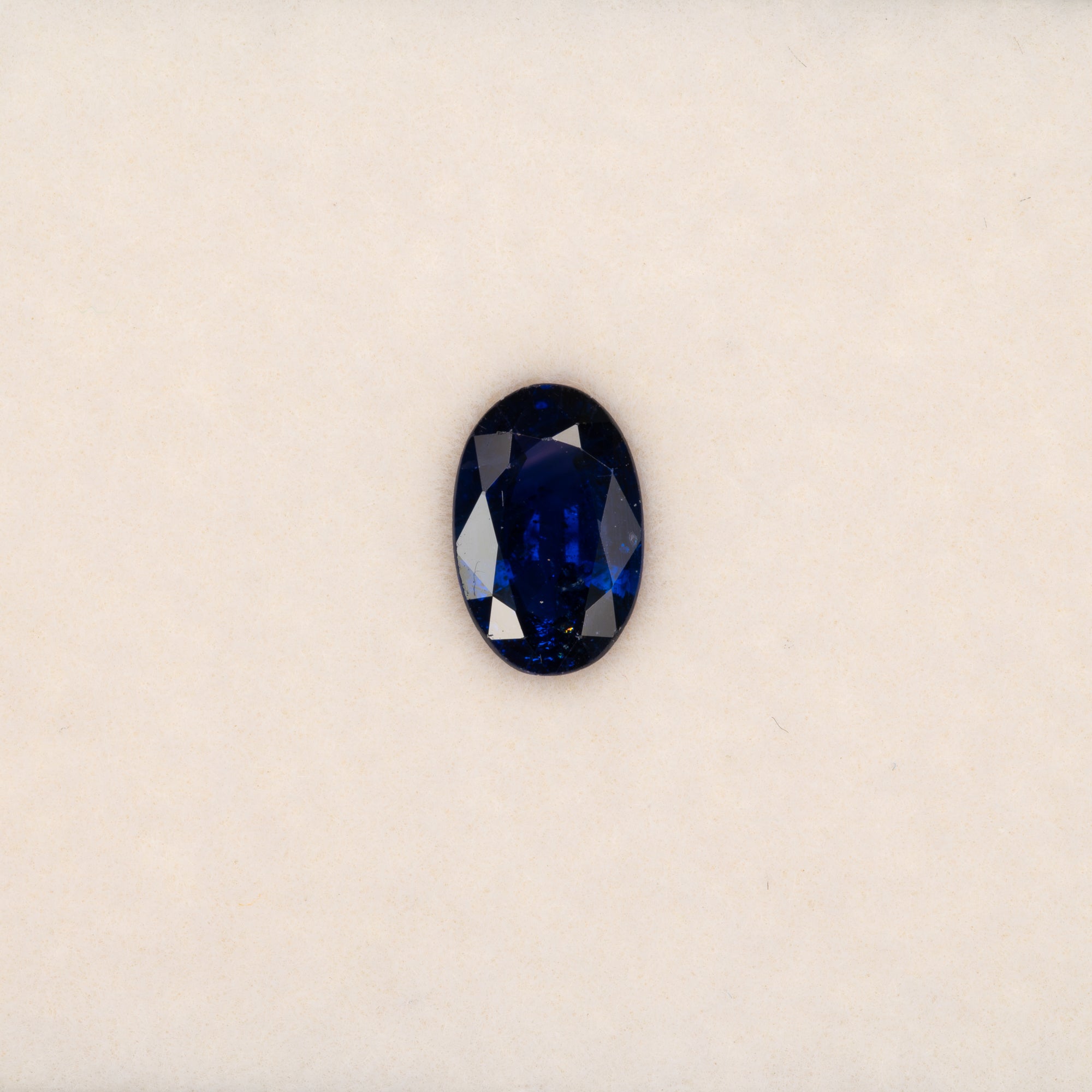 1.27 carat natural blue sapphire, oval 8.6x5.6mm loose gemstone