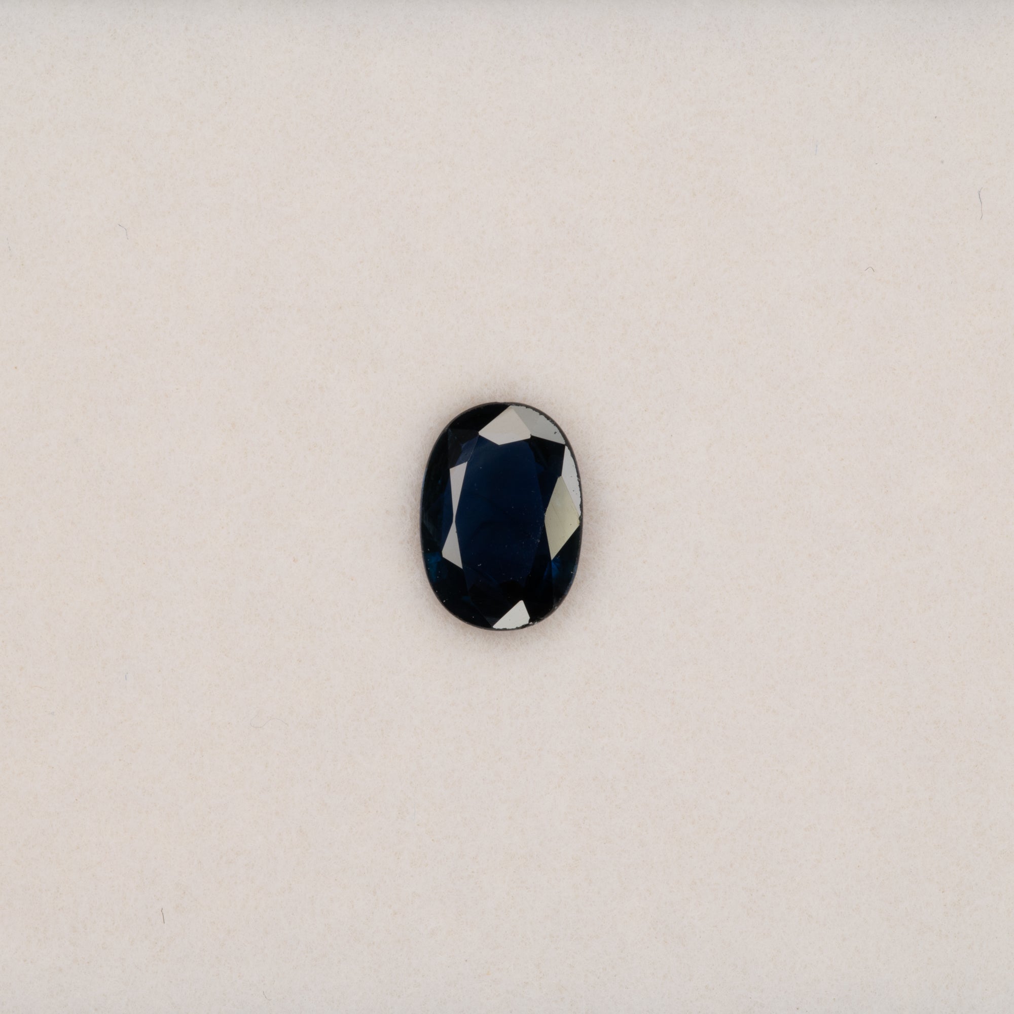 0.75 carat natural blue sapphire, oval 7.2x5.2mm loose gemstone