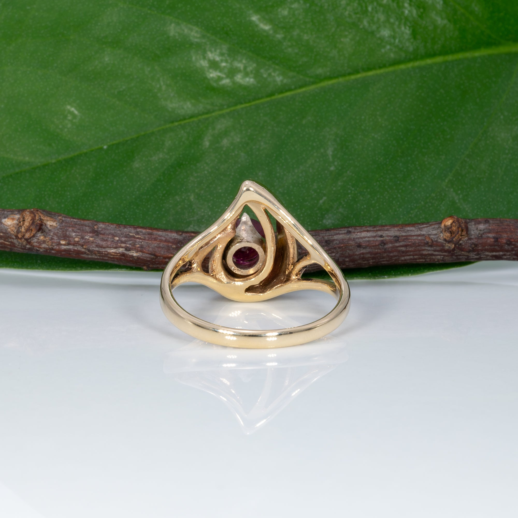 14K yellow gold Madagascar ruby estate ring