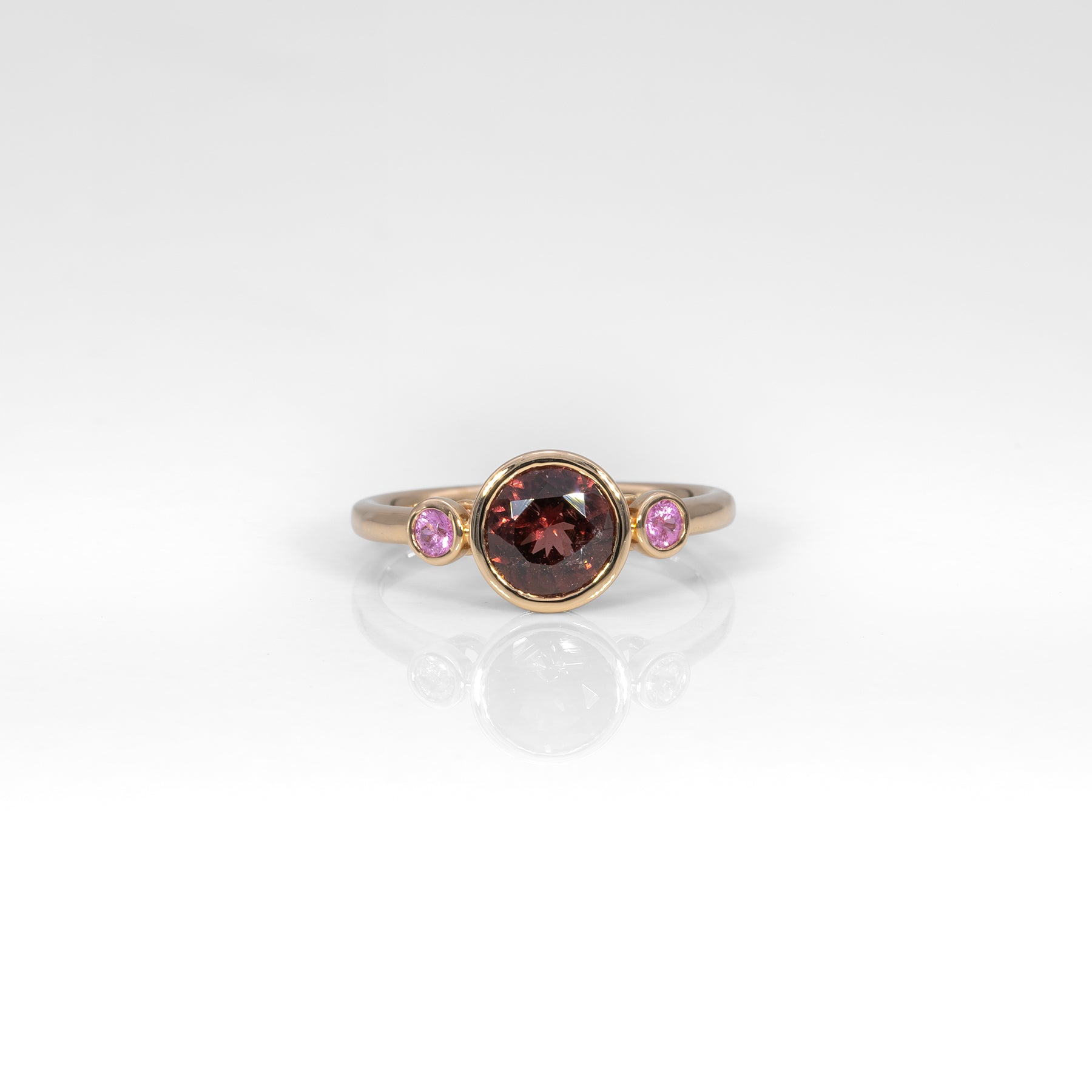 14K yellow gold red spinel ring with pink sapphire accents