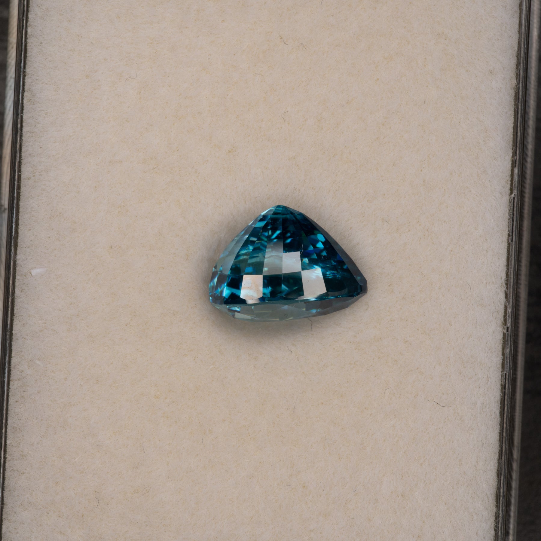 natural cambodian blue zircon pear loose gemstone