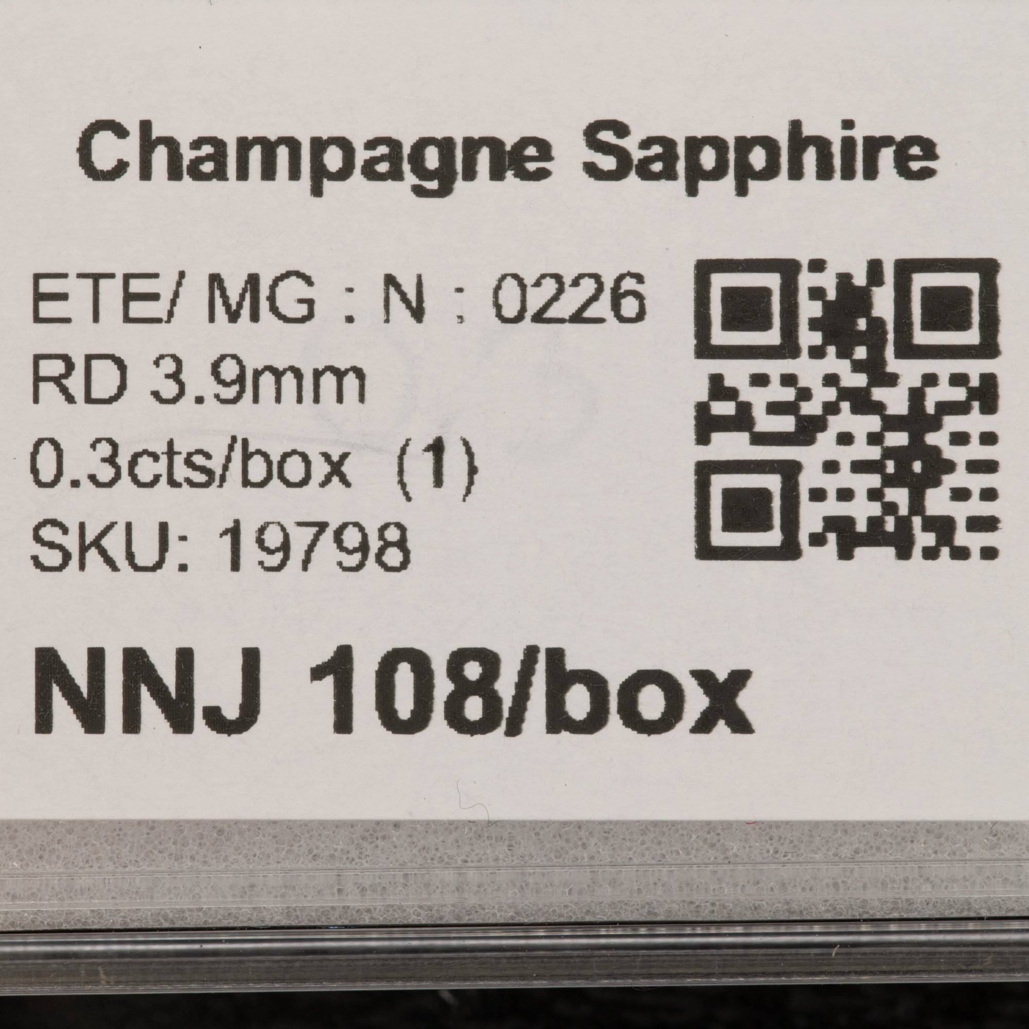 0.30 carat natural Ceylon champagne sapphire round 3.9mm loose gemstone – view 2