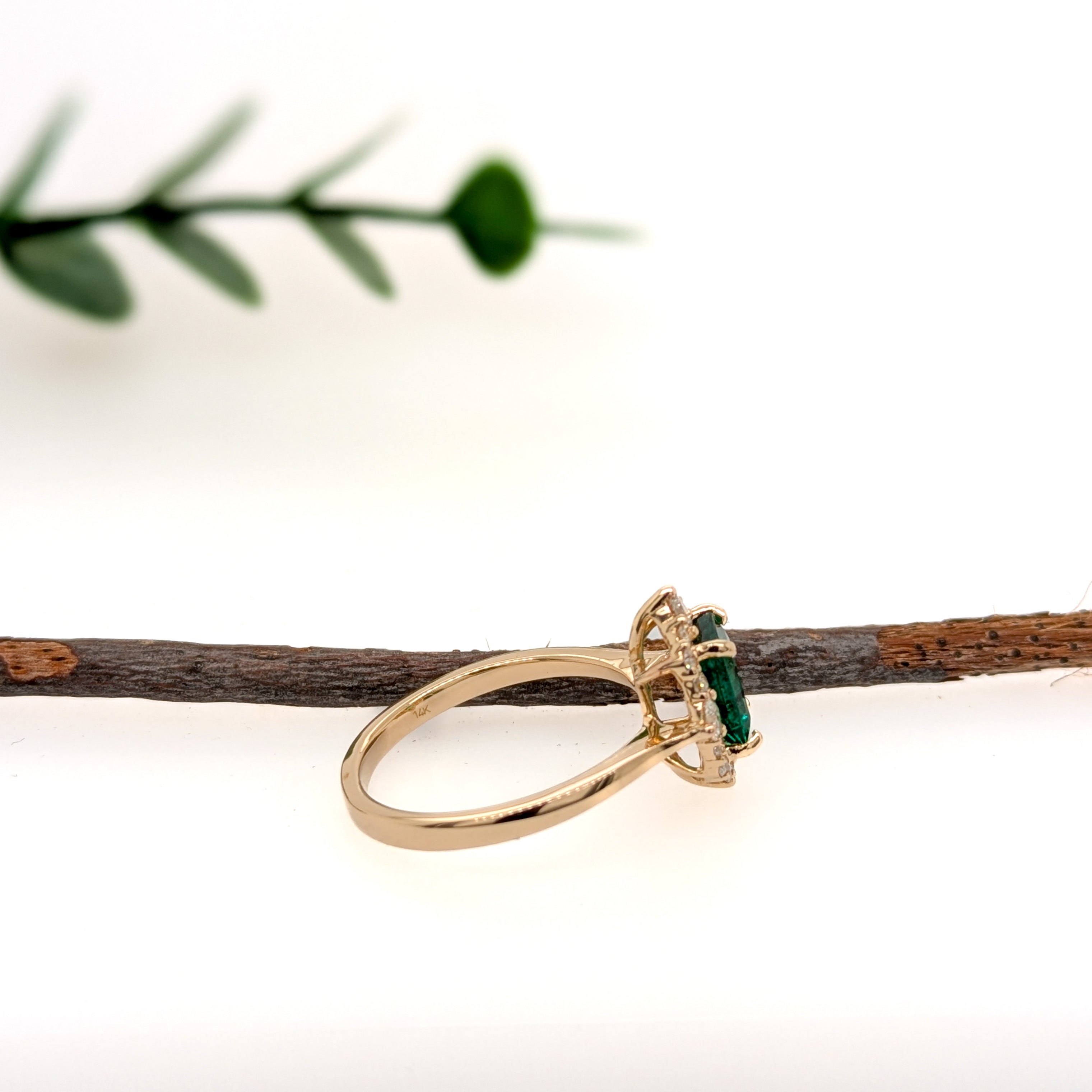 Jasmine 14K Yellow Gold 0.96cts Zambian Emerald Diamond Wedding Ring | Emerald Cut 7x5mm