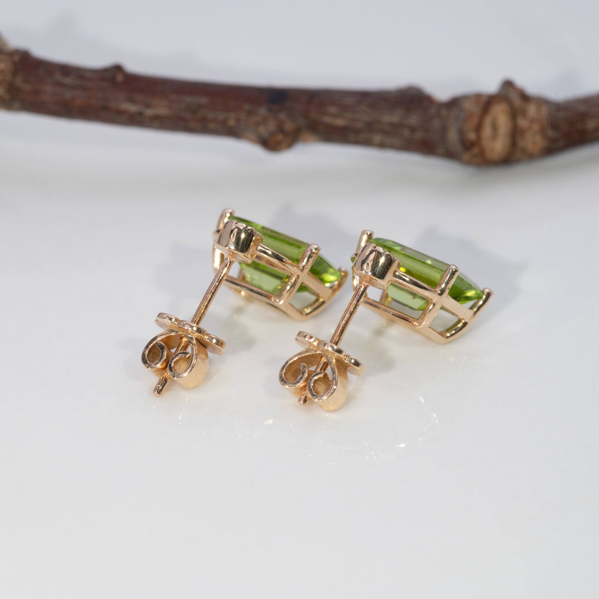 14K yellow gold peridot earrings