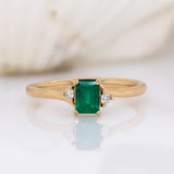 Kritika 14k Solid Yellow Gold Colombian Emerald Diamond Ring | EM 6x4mm