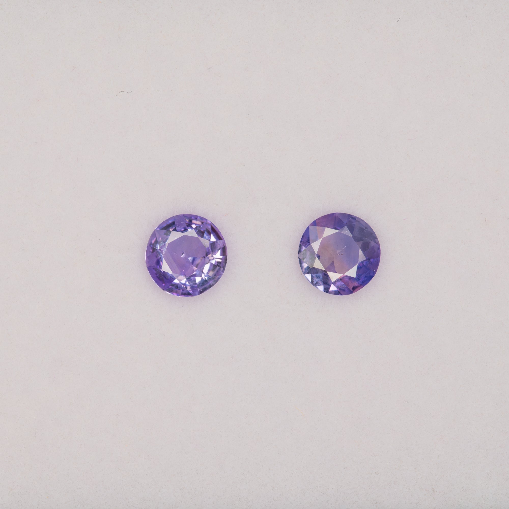 0.44 carat natural purple sapphire, round 4.9mm loose gemstone