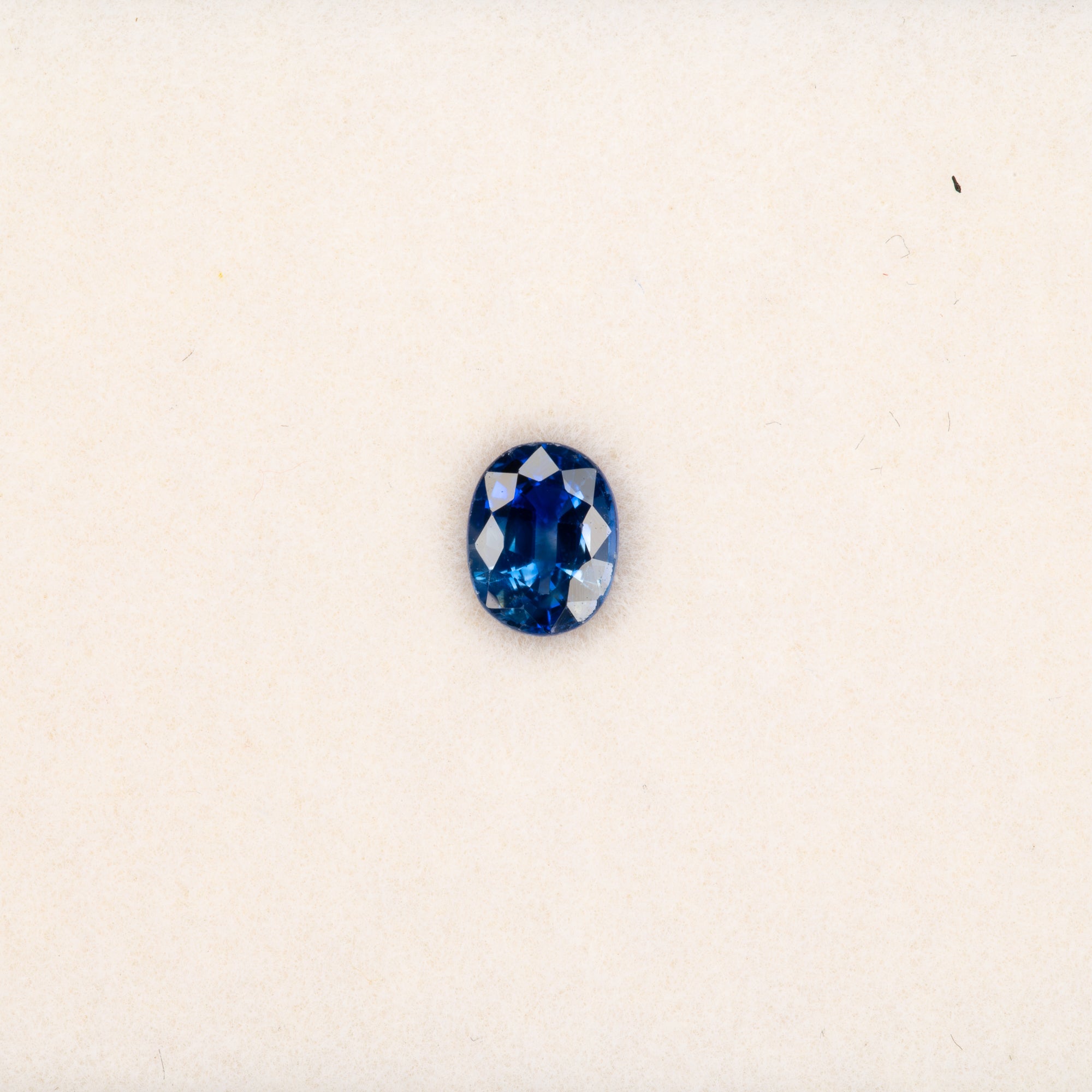 0.72 carat natural blue sapphire, oval 5.7x4.5mm loose gemstone