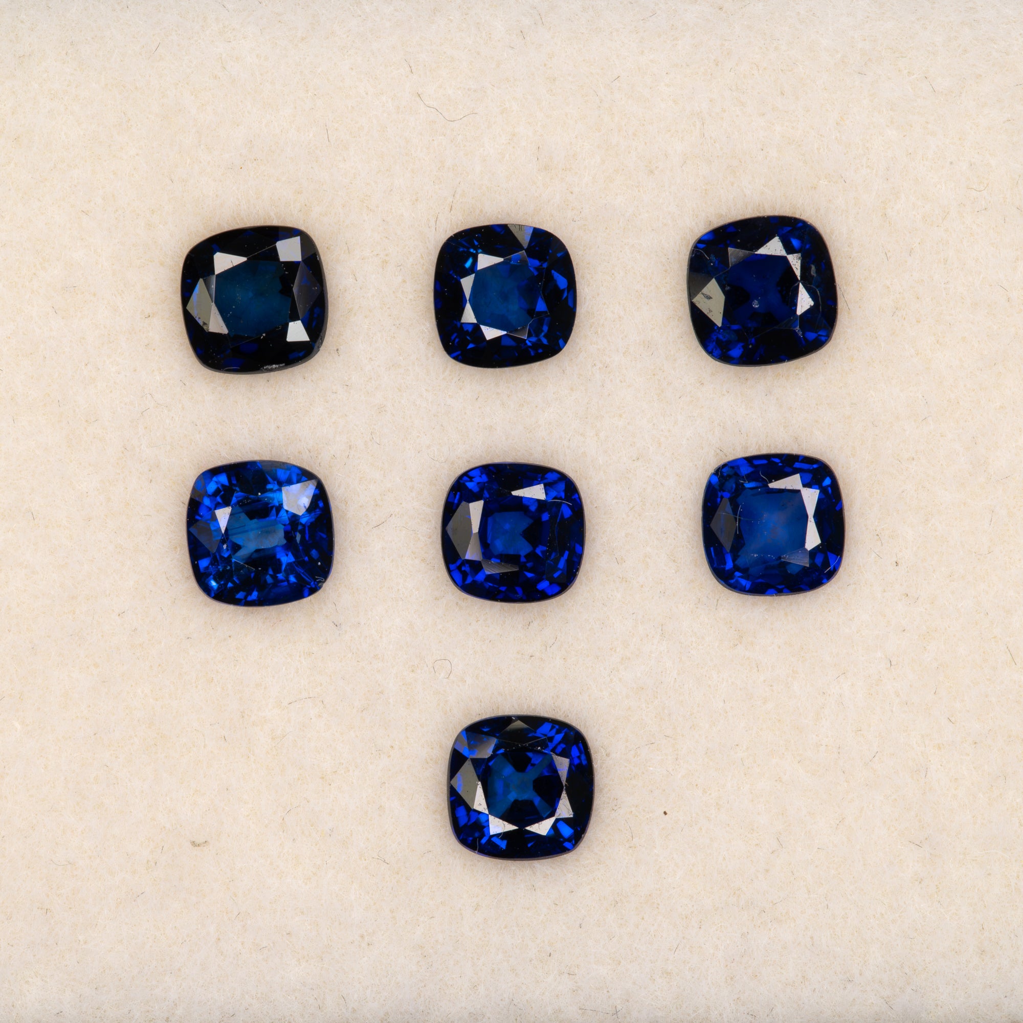 0.53 carat natural Ceylon blue sapphire cushion 4.5mm loose gemstone – view 2