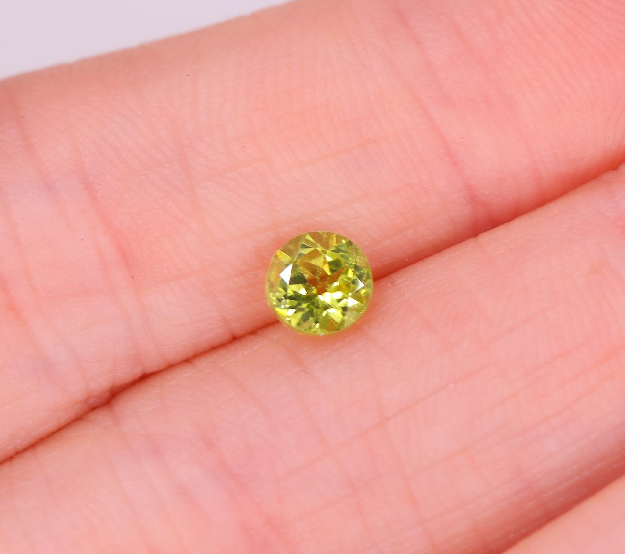 0.62 Carat Peridot Gemstone | Round 5mm | Loose Gemstone