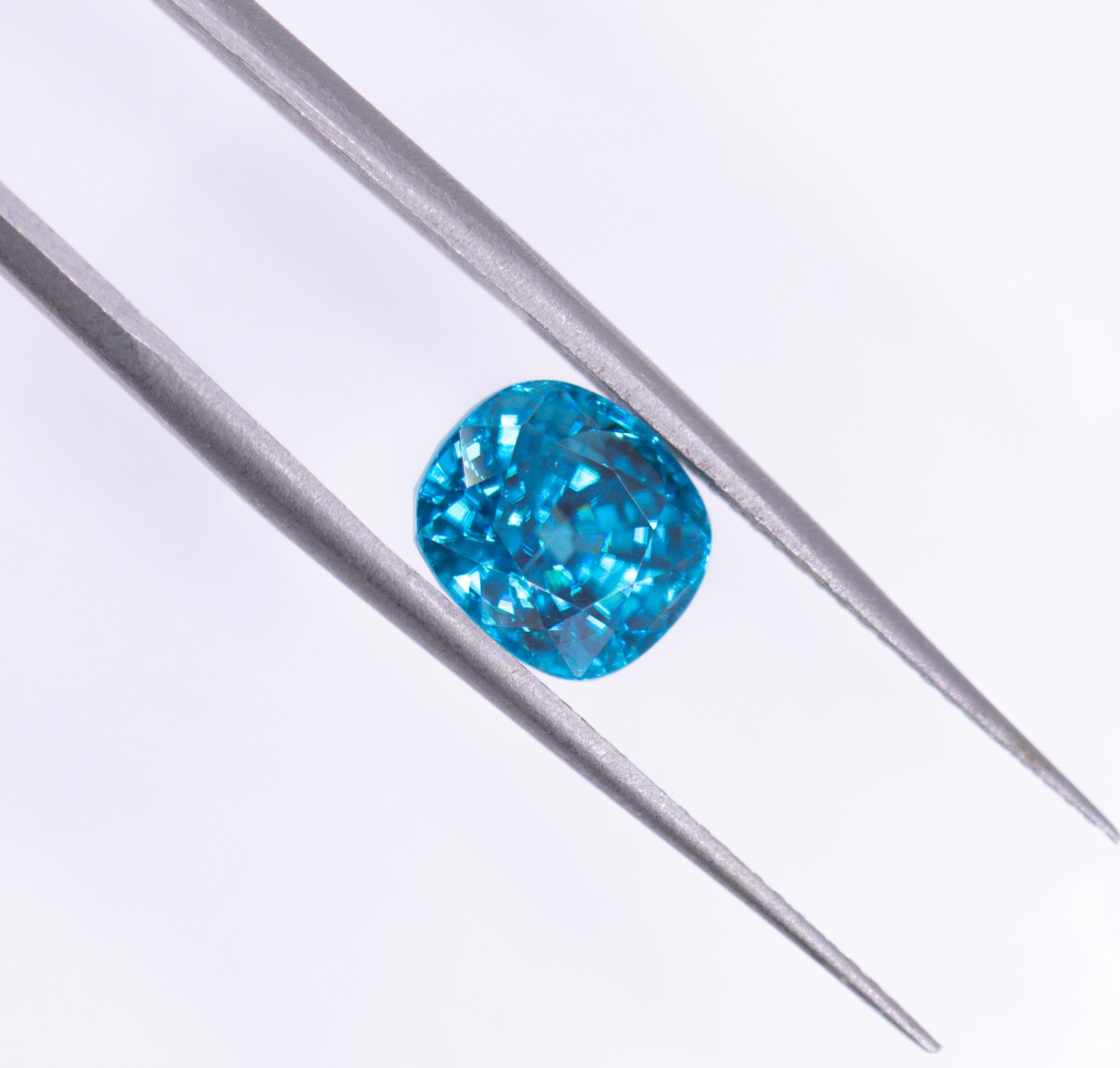 Vivid 5 Carat Blue Zircon Gemstone | Cushion 8.5x7mm