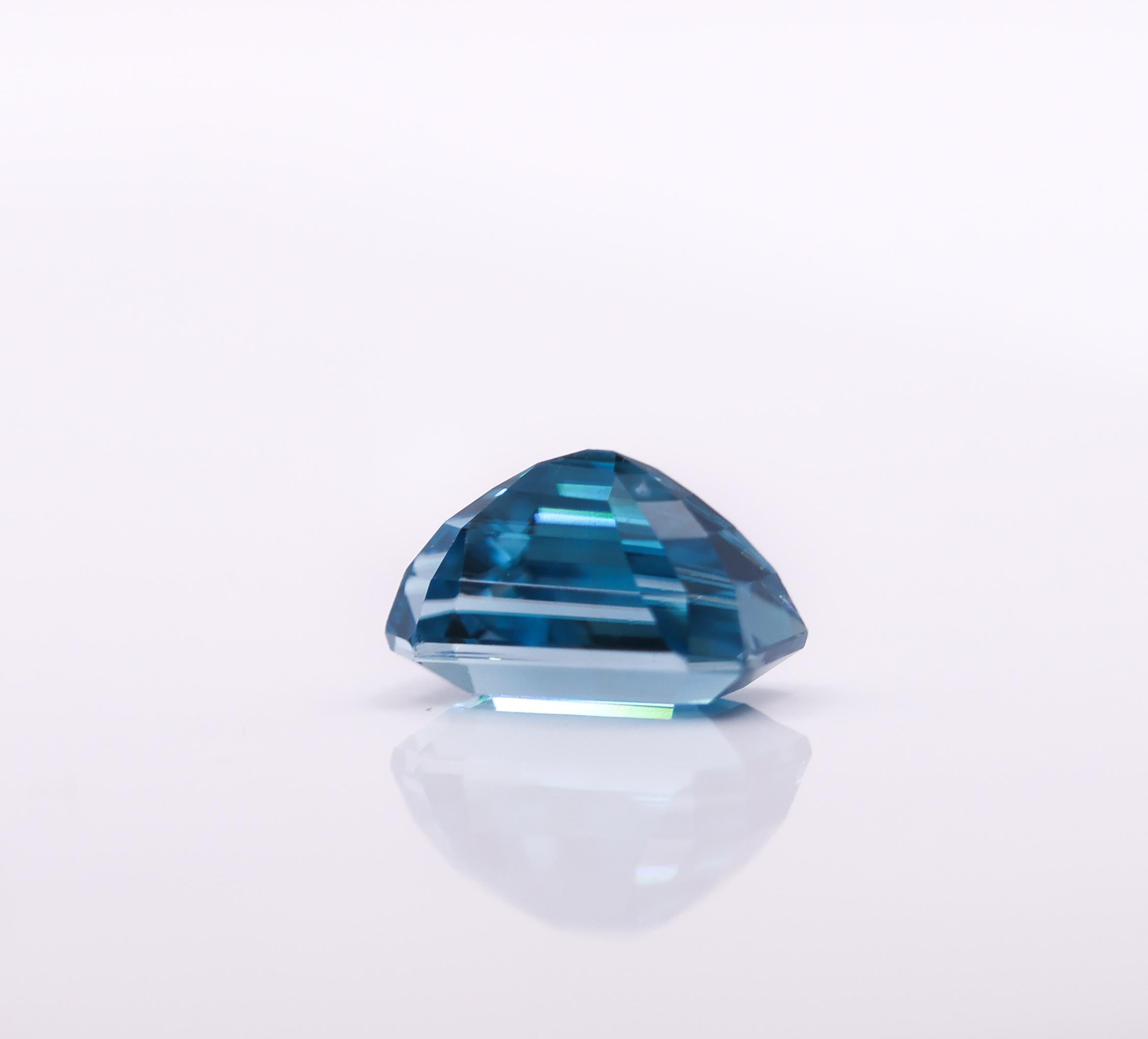 Elongated 4.77 Carat Blue Zircon Gemstone | EM 11x6