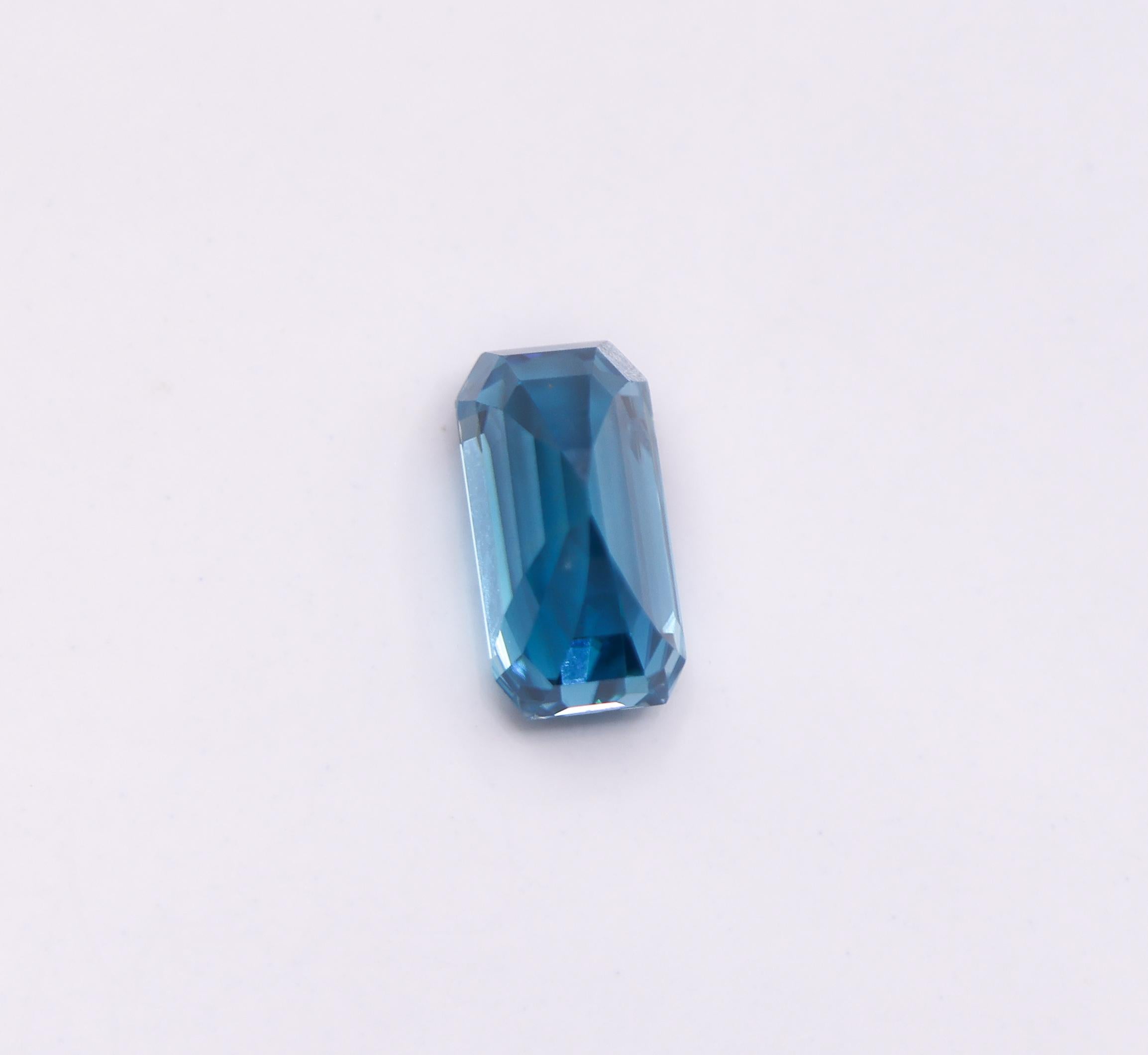 Elongated 4.77 Carat Blue Zircon Gemstone | EM 11x6